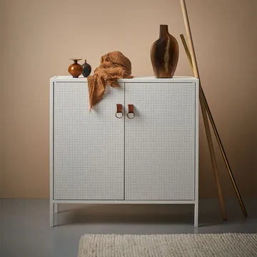 Armário Liza - branco, detalhe em couro - Maze