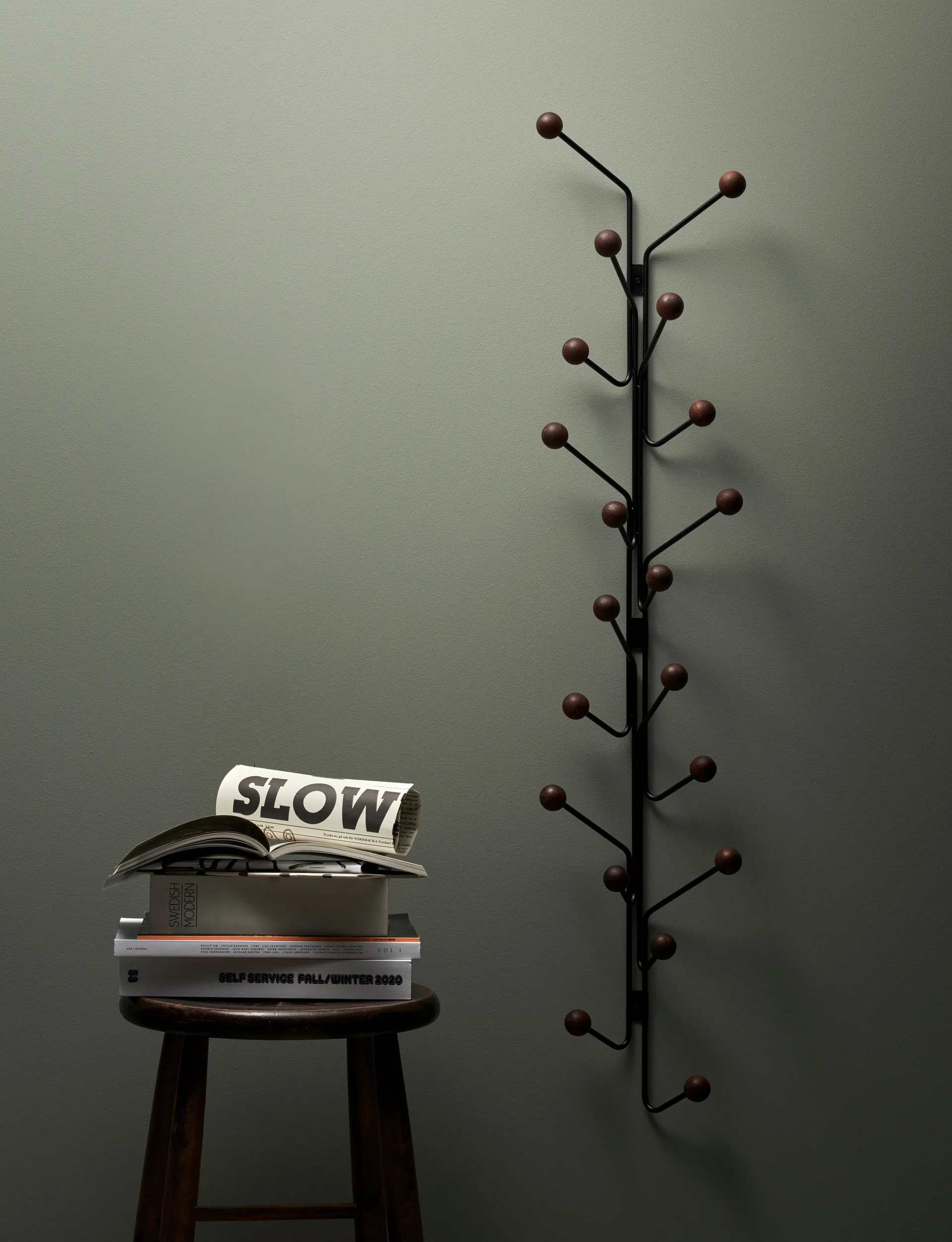 Cabide Bill Vertical, Preto-castanho escuro Maze