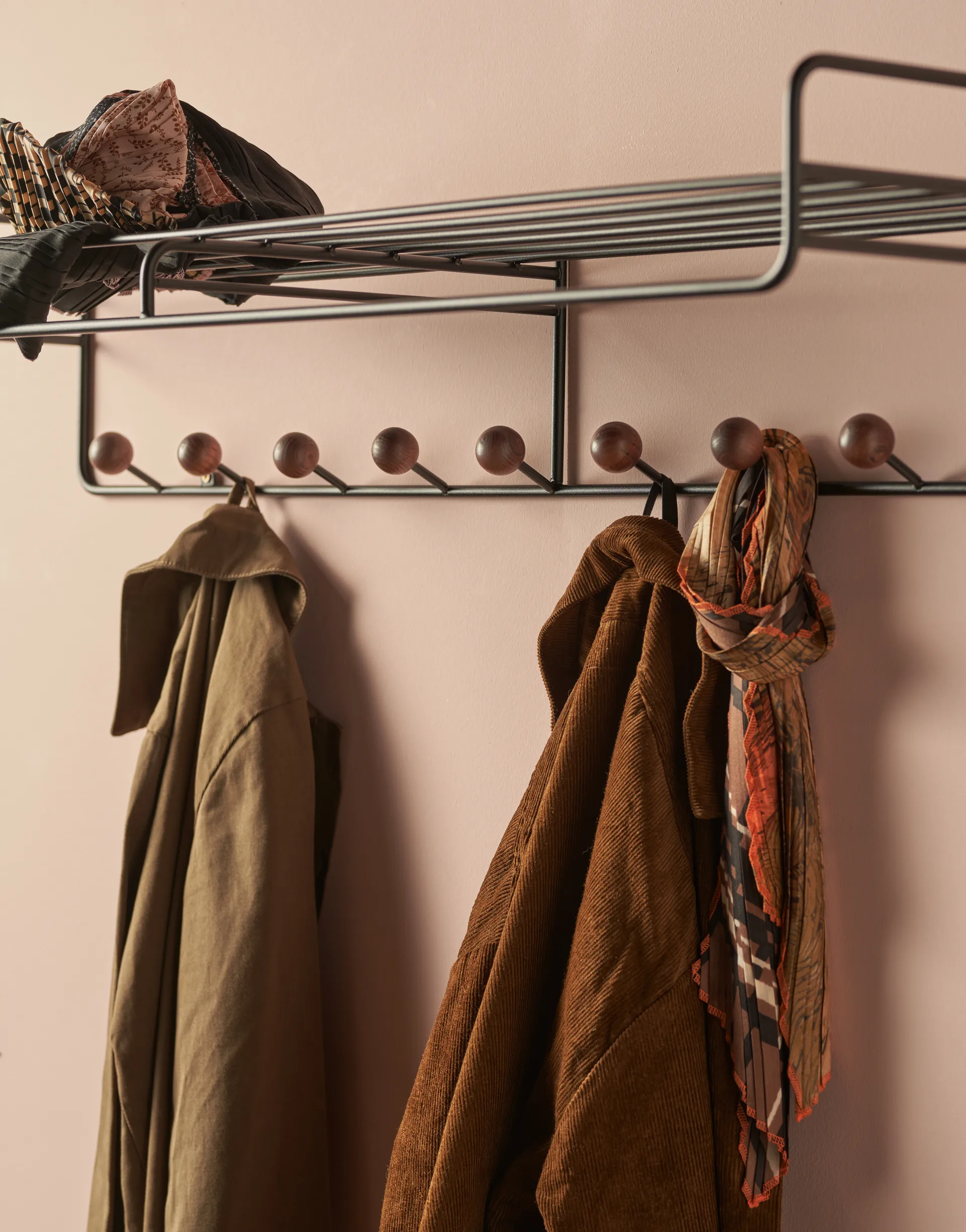 Chapeleiro Bill Hat rack L, Preto-castanho escuro Maze