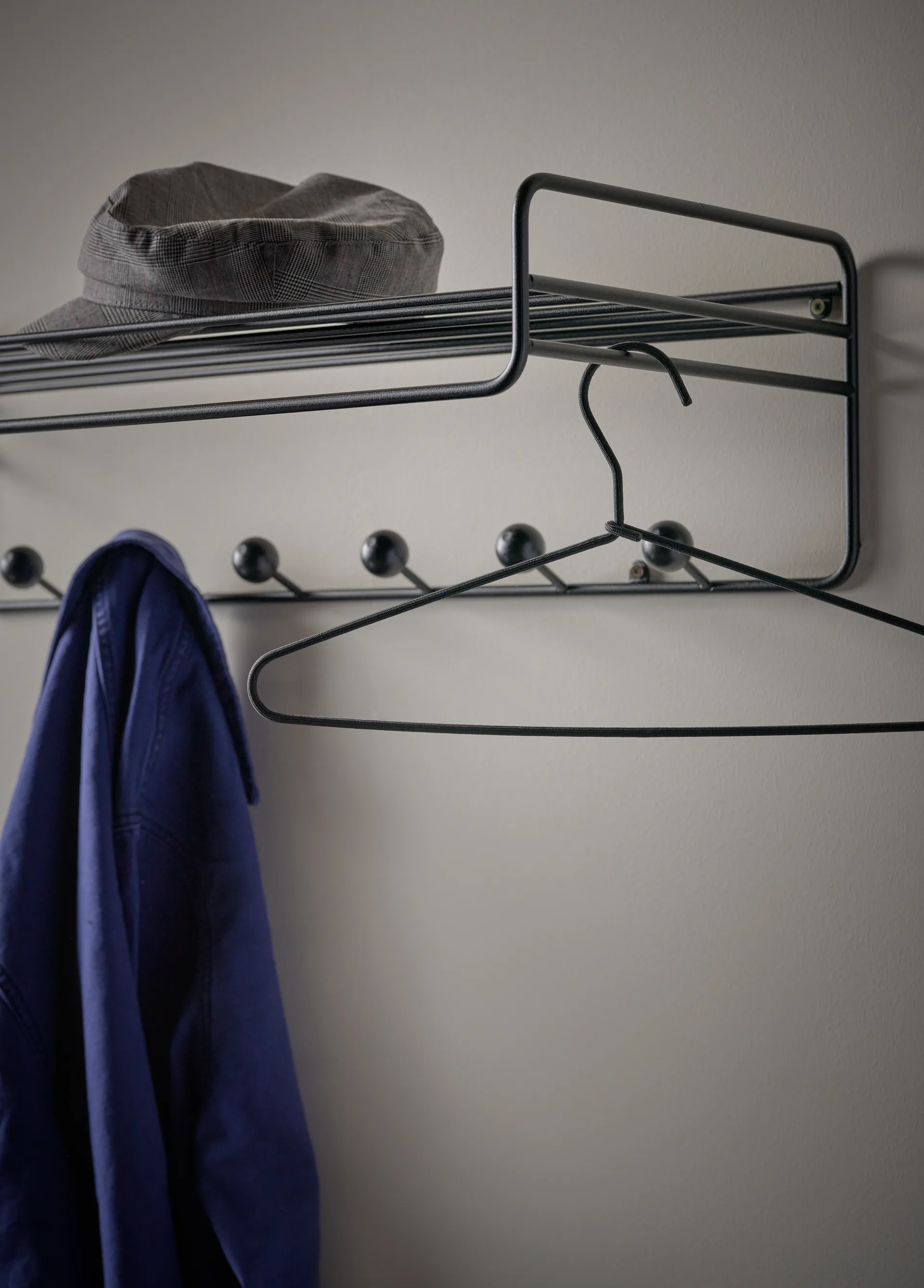 Chapeleiro Bill Hat rack L, Preto Maze