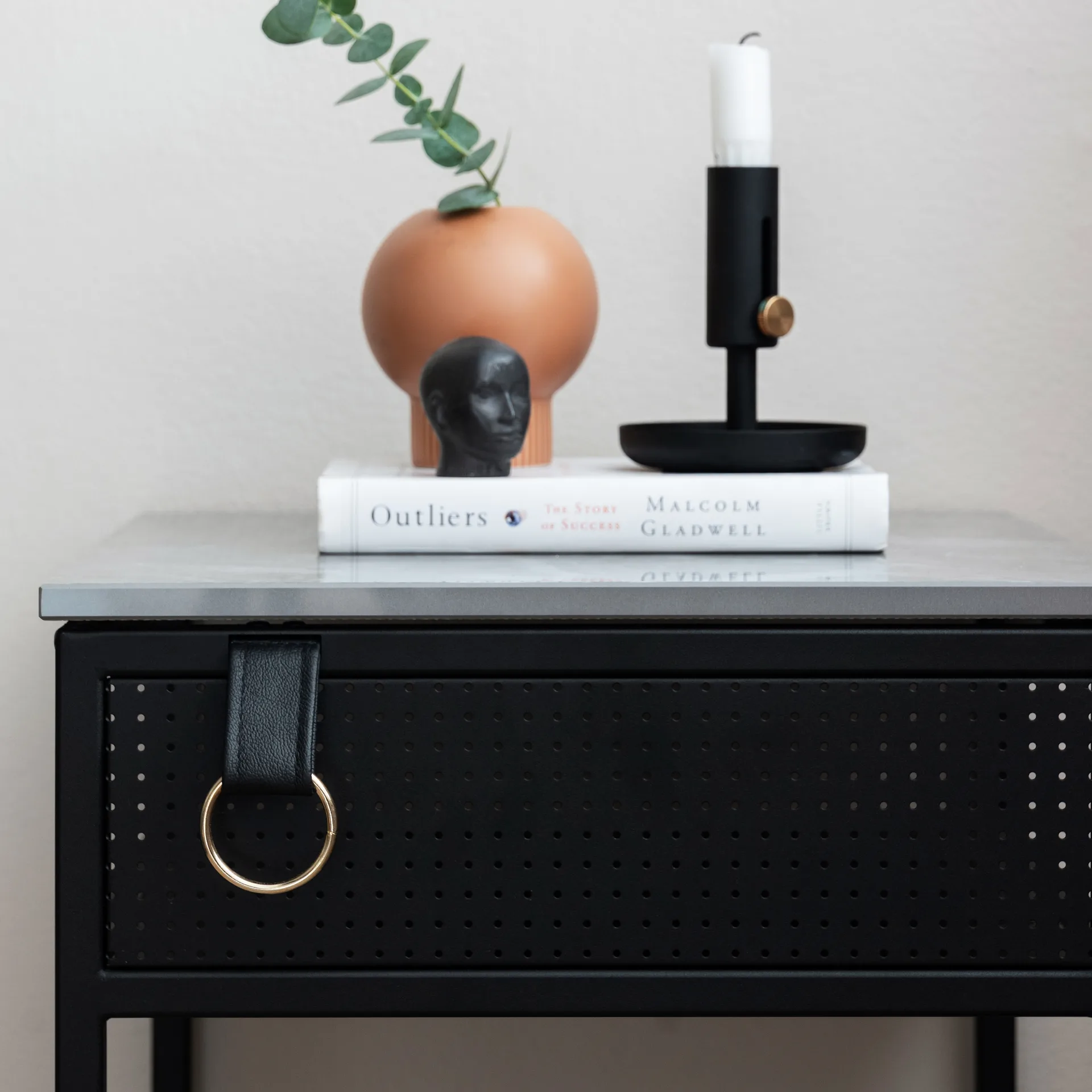 Mesa de cabeceira esquerda Tracy, Preto  Maze