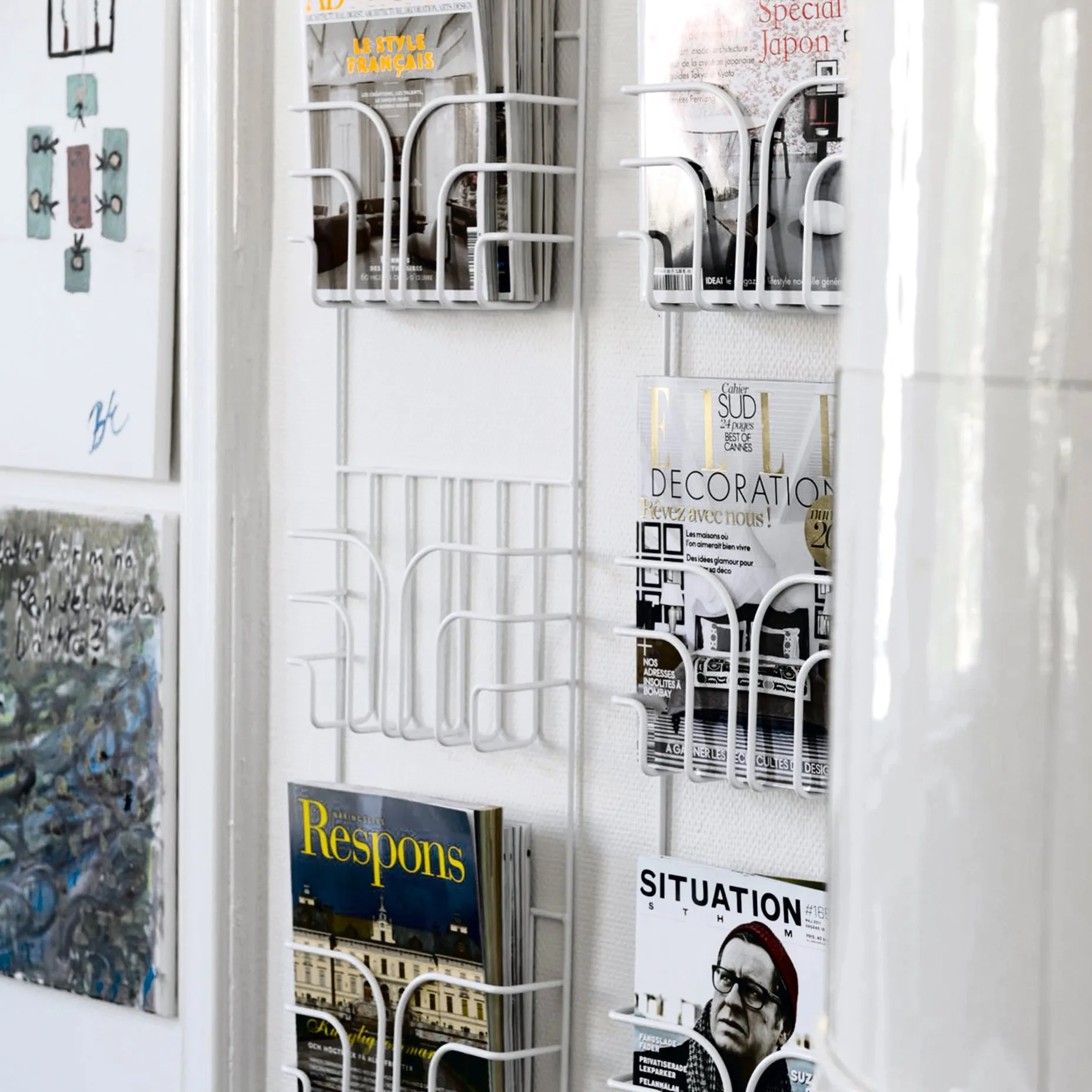 Porta revistas Now, branco Maze