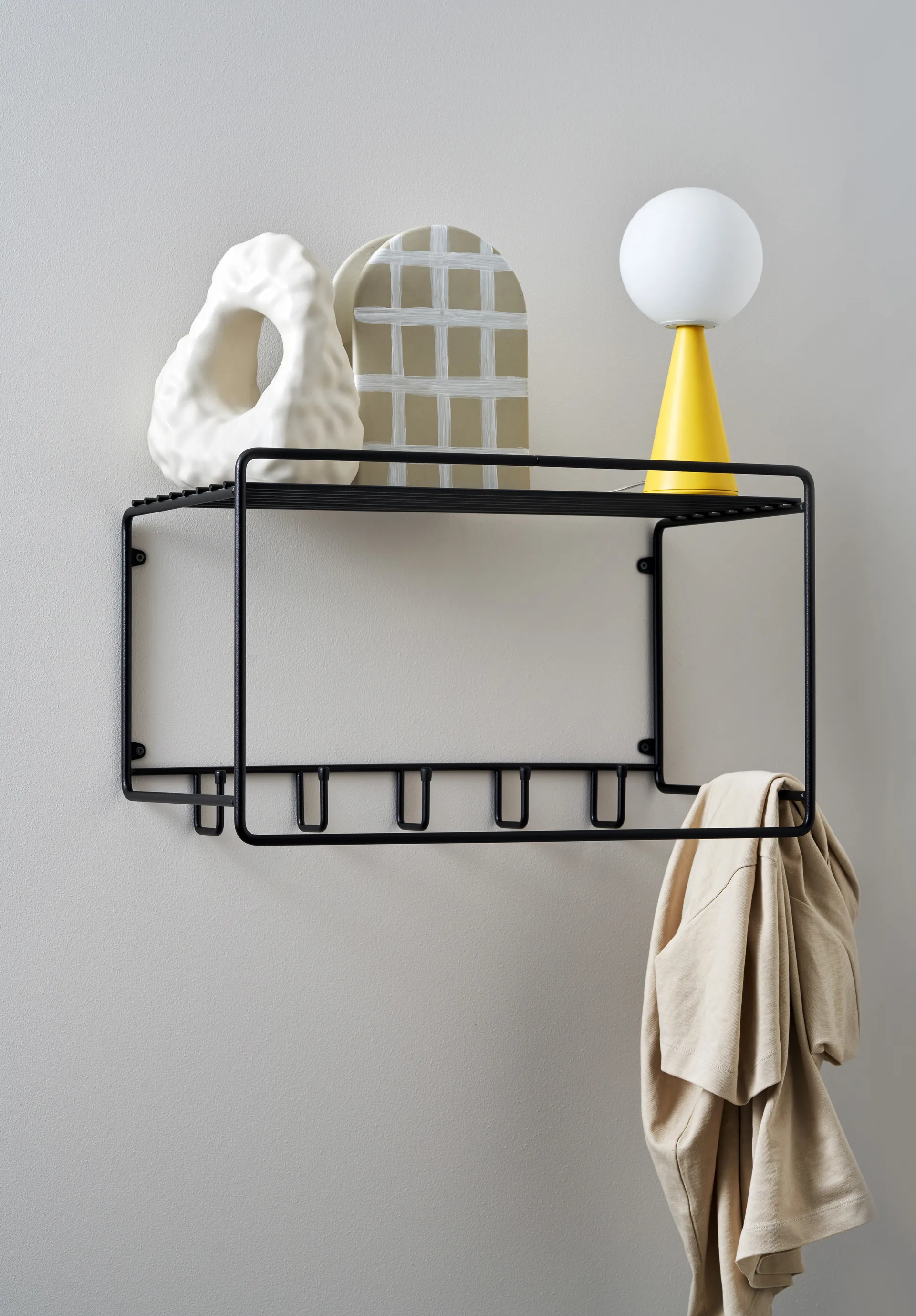 Prateleira para chapéus Uptown, Preto Maze