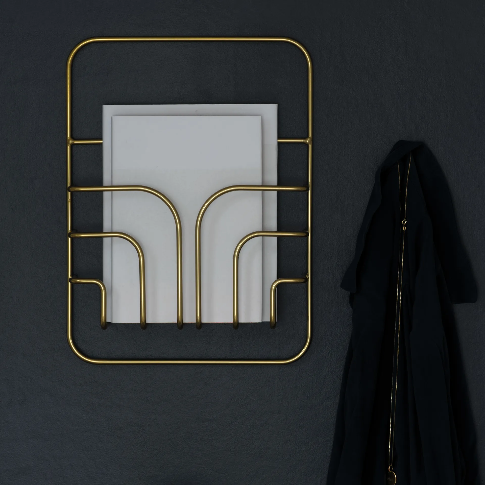 Suporte de revistas Now S, latão Maze