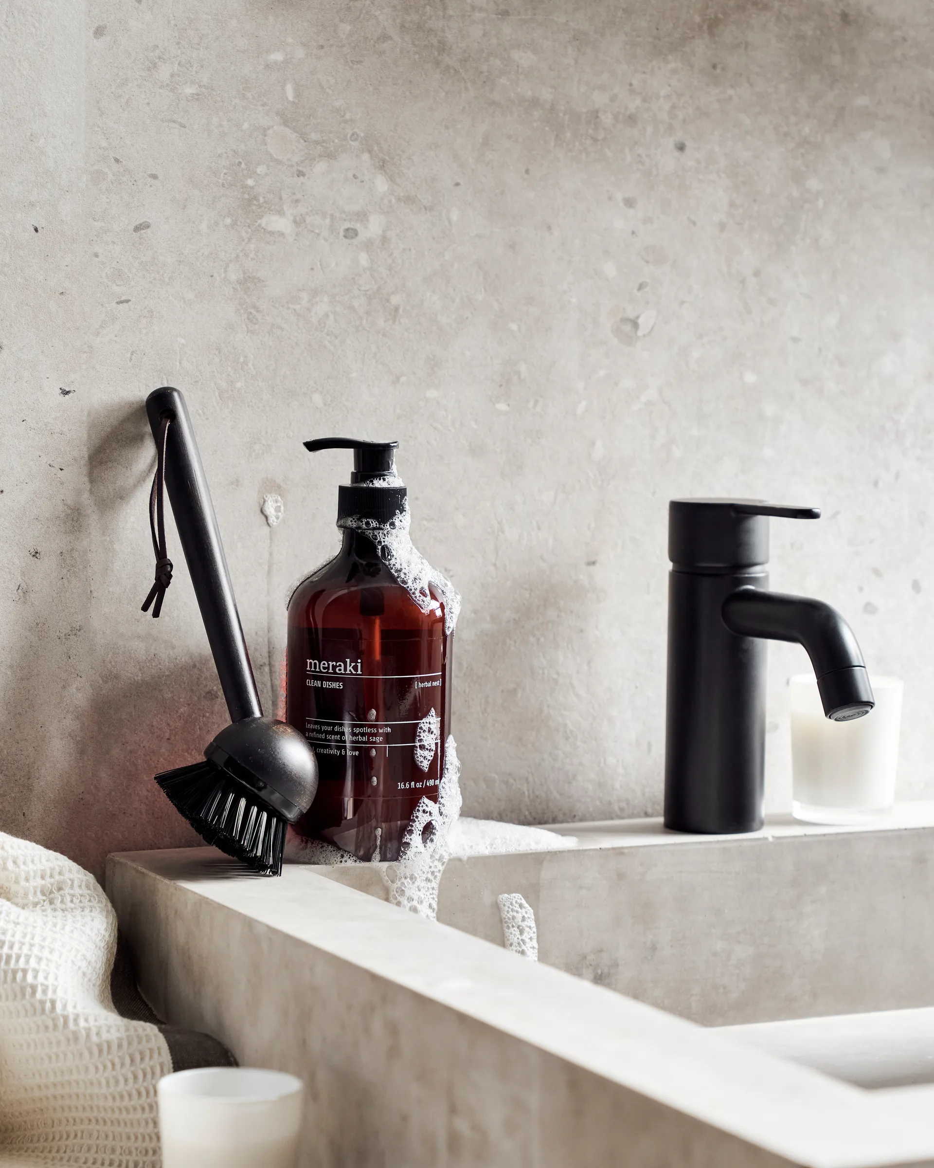 Conjunto detergente de louça e escova Meraki, Herbal nest Meraki