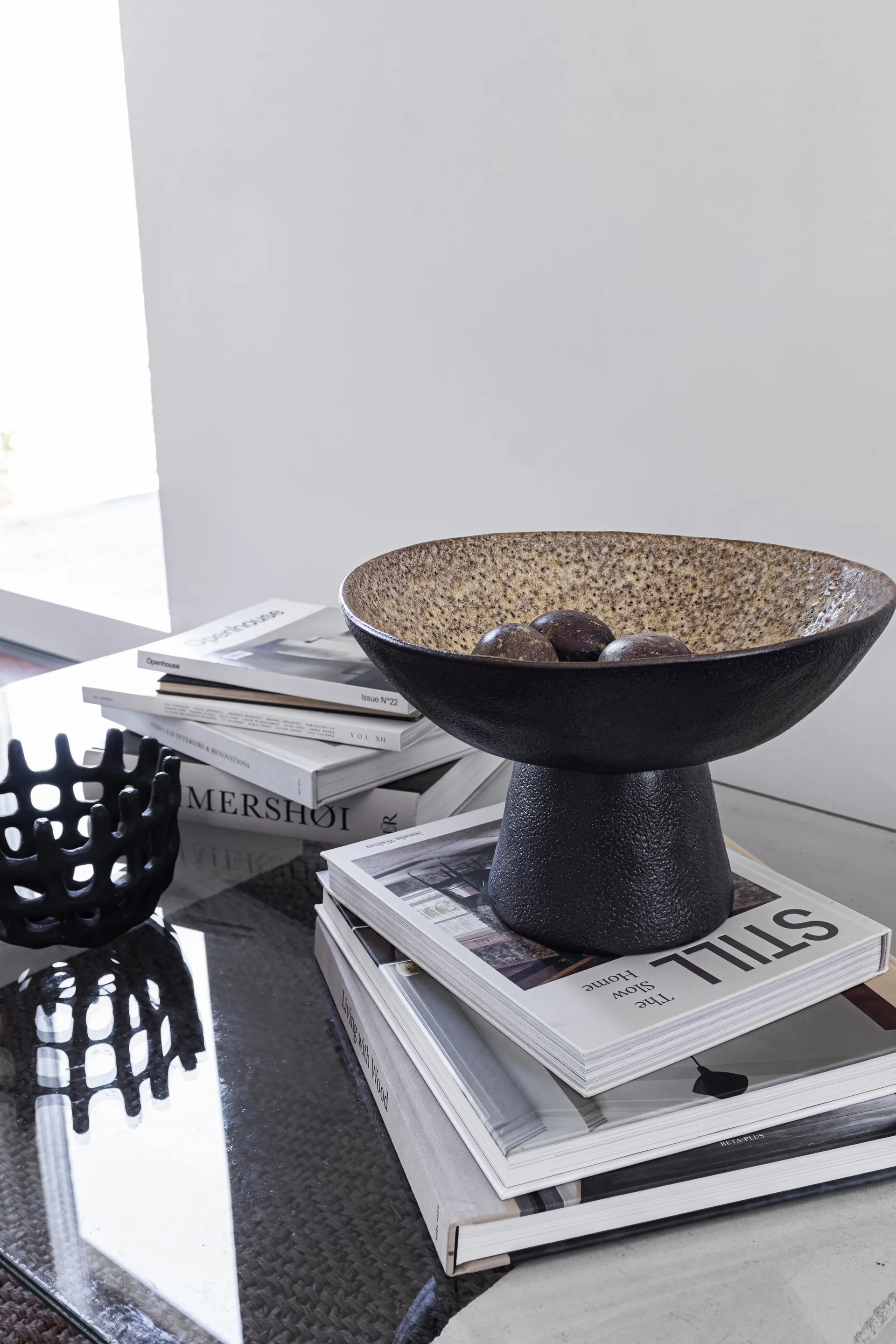 By Hand tigela com pé Ø31,5x20 cm, Areia Mette Ditmer