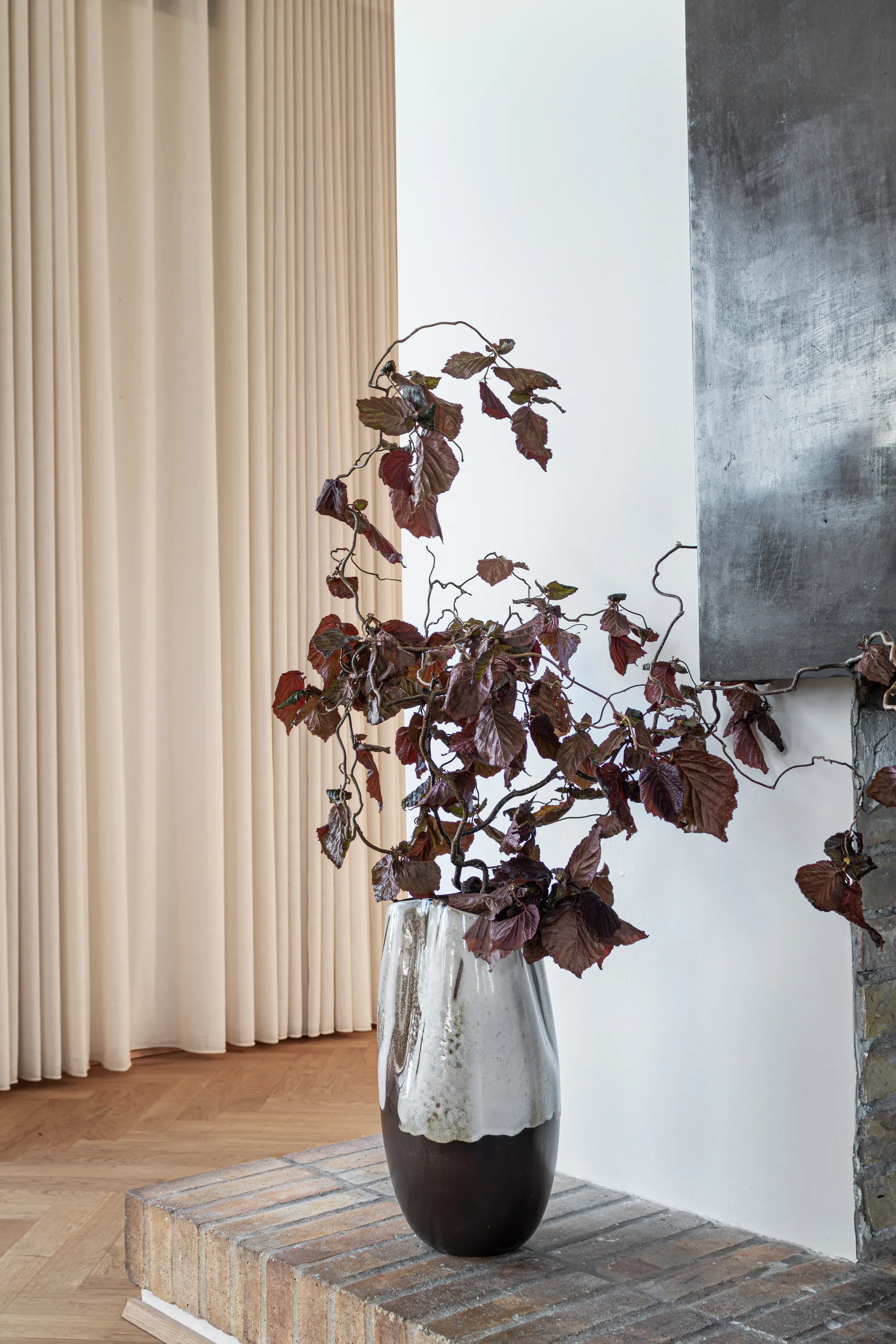 By Hand vaso grande 38,5 cm, Branco sujo Mette Ditmer