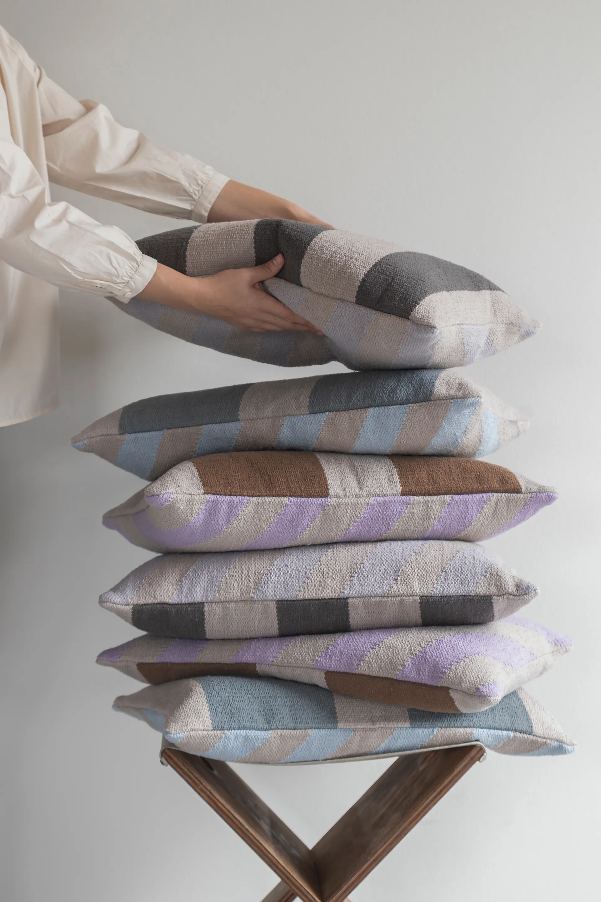 Capa de almofada Across Kelim, Light blue, 40x60 cm Mette Ditmer