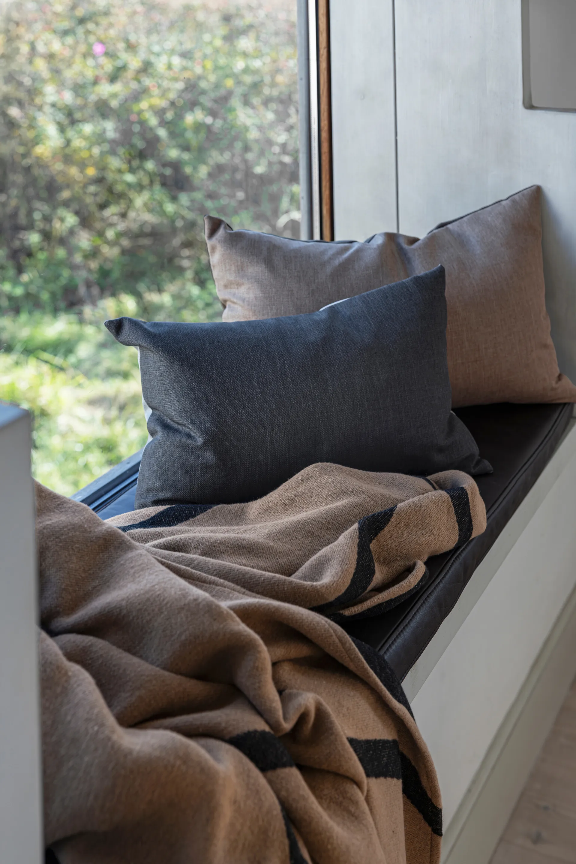 Capa de almofada Scala, Cinza pedra, 40x60 cm Mette Ditmer