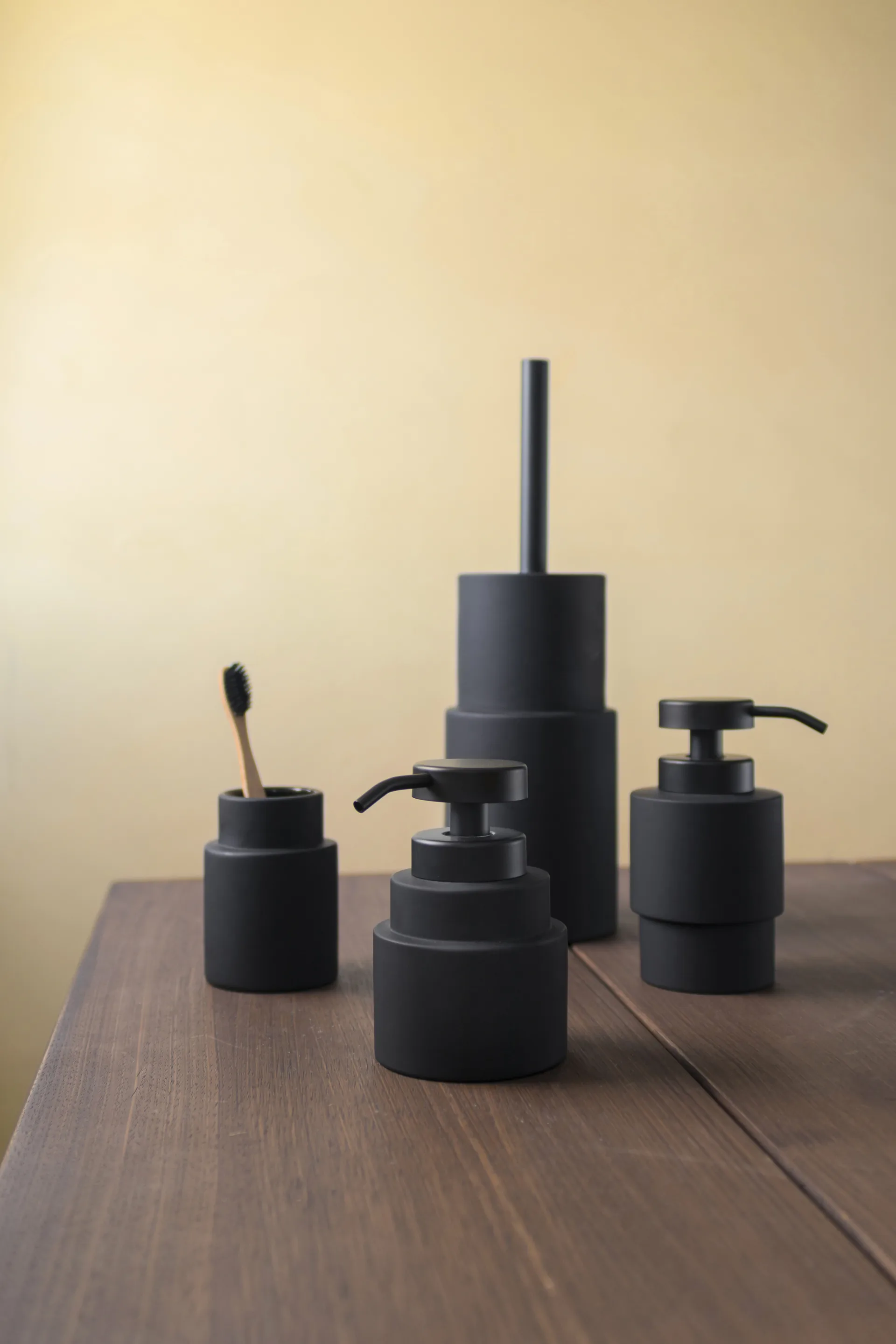 Dispensador de sabão baixo Shades, Preto Mette Ditmer