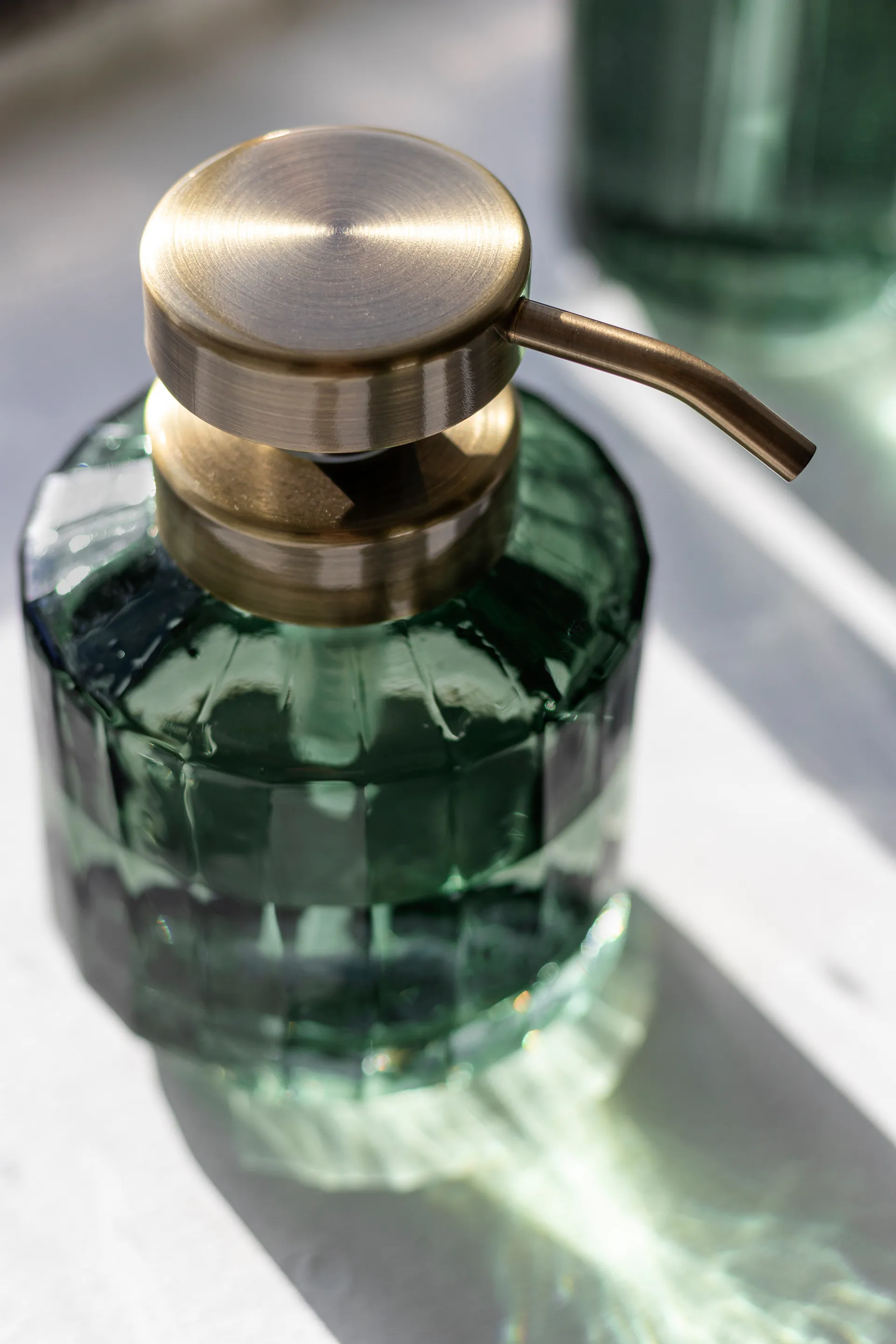 Dispensador de sabão baixo Vision, Dark forest Mette Ditmer