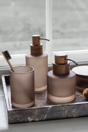 Doseador de sabão Modest alto - Noz - Mette Ditmer