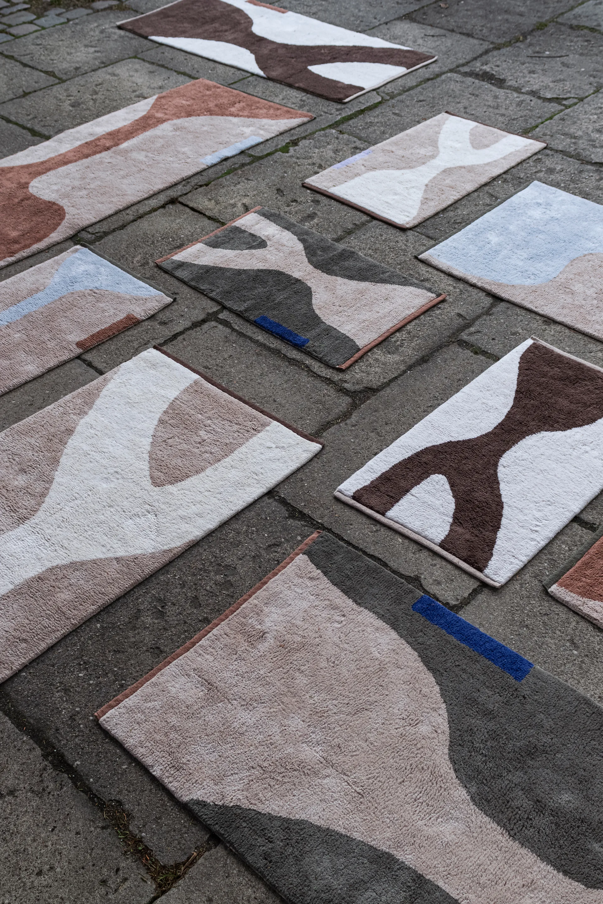 Figura tapete, Verde azeitona escuro, 70x150 cm Mette Ditmer