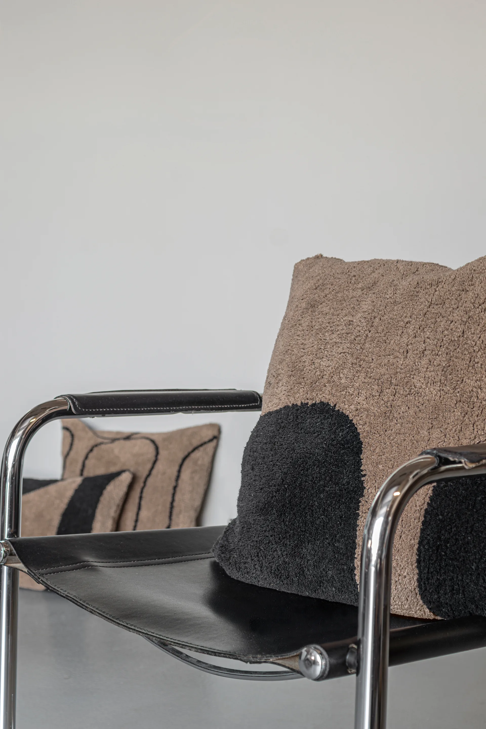 Figura tuftat capa de almofada 50x50 cm, Castanho Mette Ditmer