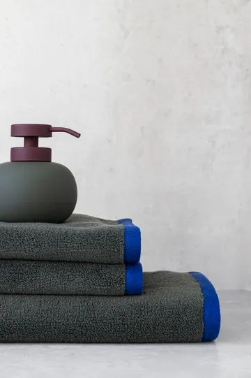 Lotus play bomba de sabão baixa, incluindo 2 bicos de pulverização - Oliva escuro - Mette Ditmer