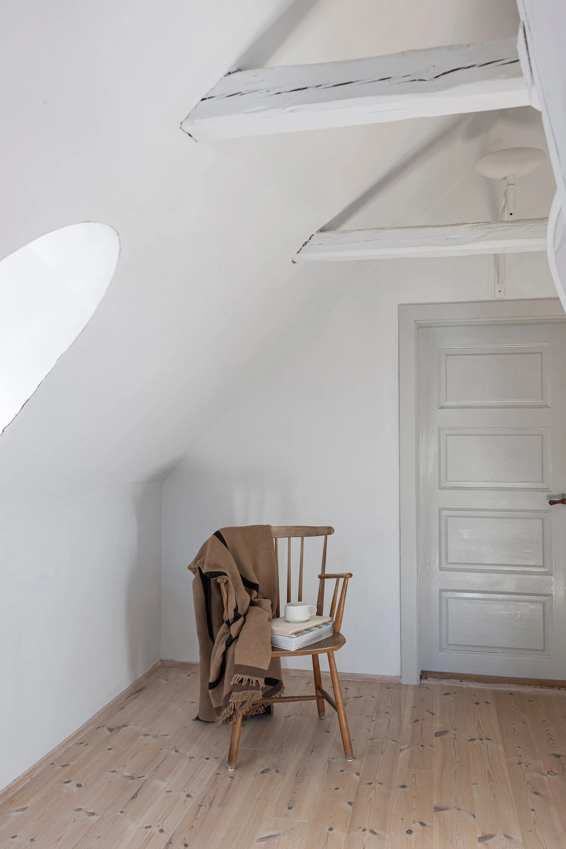 Manta Shadow, Latte-preto, 130x175 cm Mette Ditmer