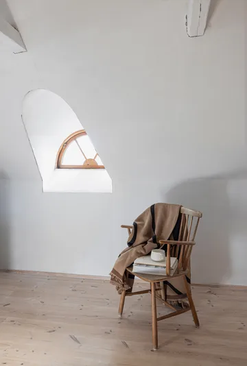 Manta Shadow - Latte-preto, 130x175 cm - Mette Ditmer