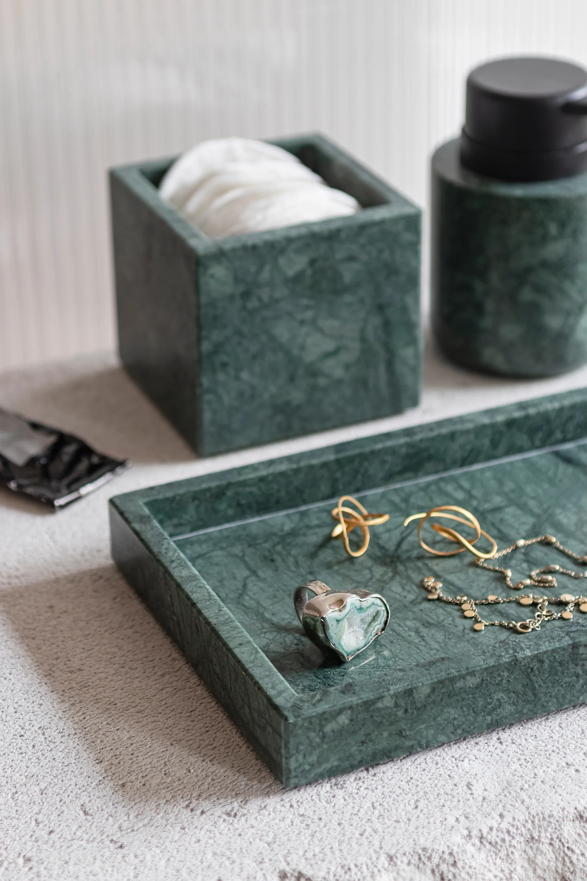 Marble tabuleiro decorativo 16x31 cm, Verde floresta Mette Ditmer