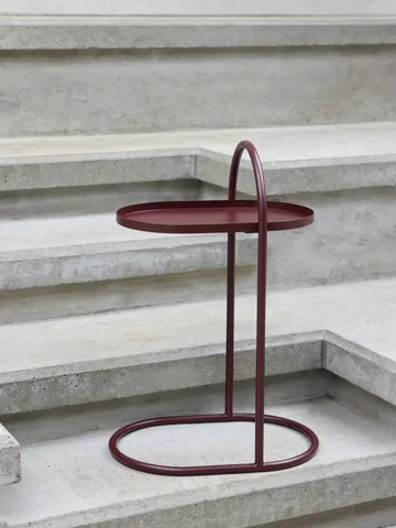 Mesa lateral Moves - Vermelho, 34,5x51x75,5 cm - Mette Ditmer