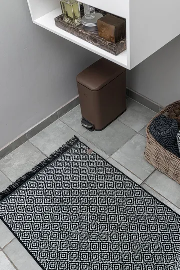 Morocco tapete para casa de banho 50x80 cm - Preto-branco - Mette Ditmer