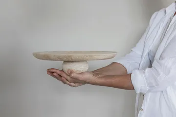 Pedestal Travertin - Linho, Ø32x8,5 cm - Mette Ditmer