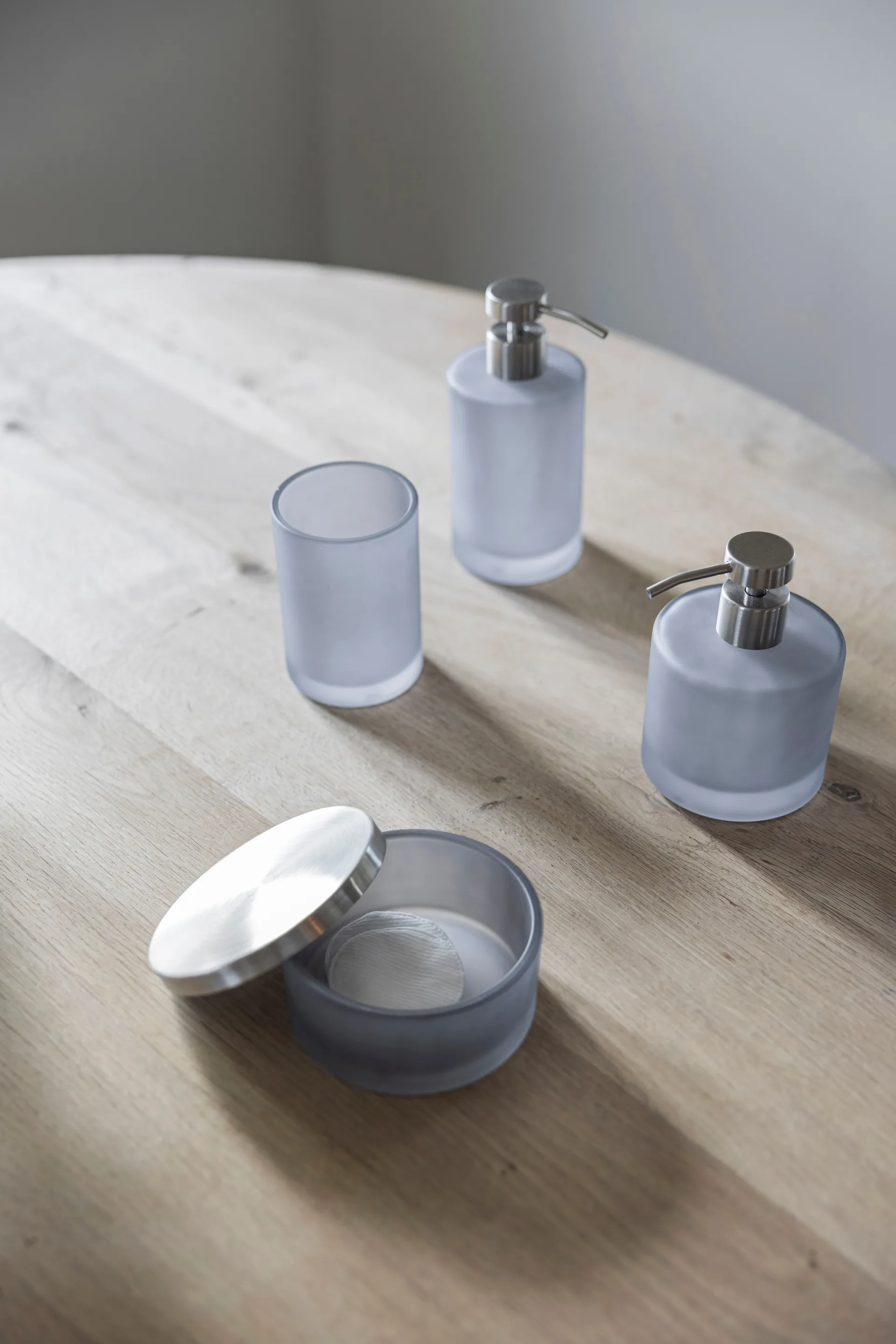 Porta-escovas de dentes Modest 10 cm, Azul pomba Mette Ditmer