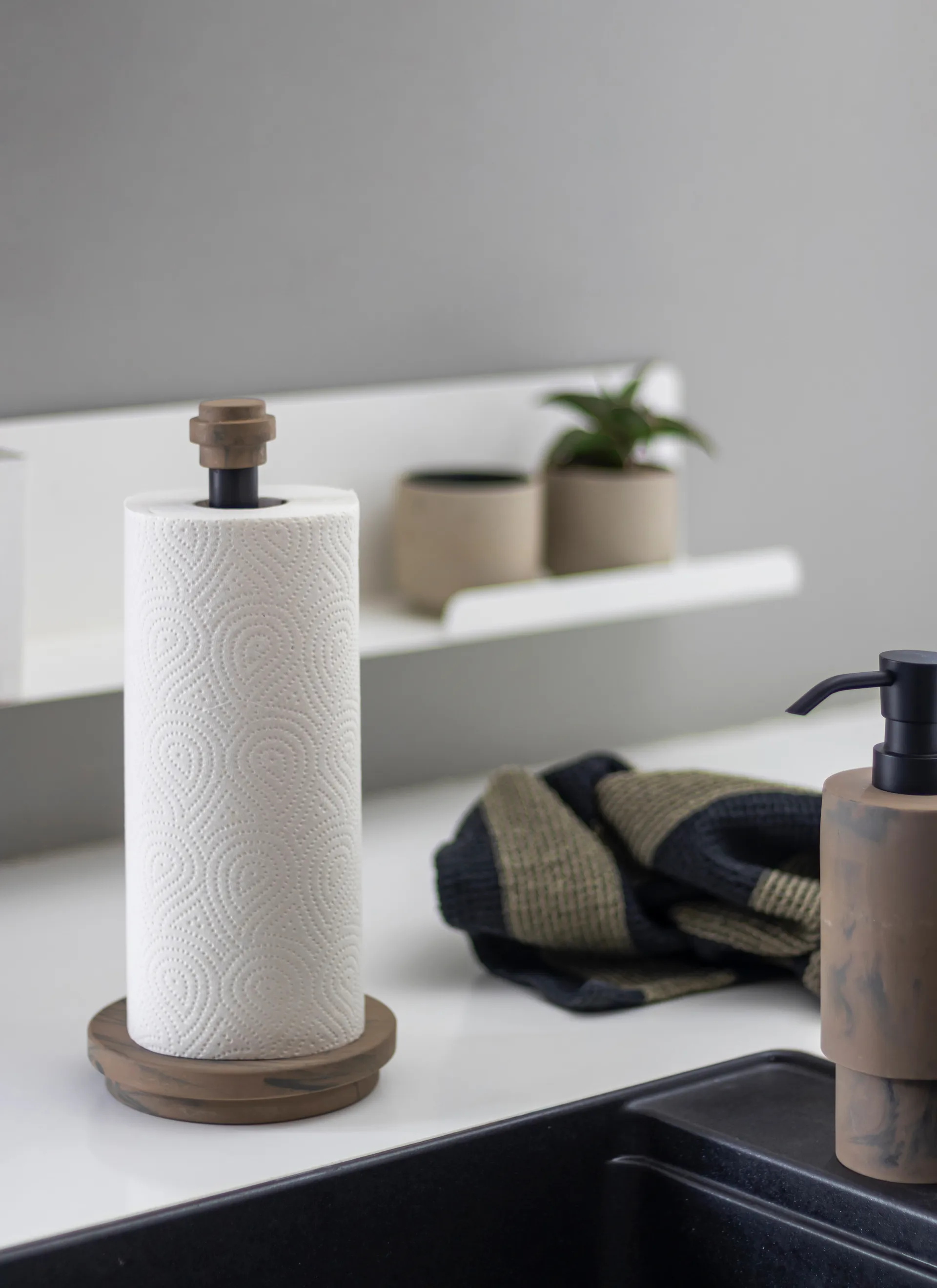 Porta-rolos de cozinha Attitude 33 cm, Ocre Mette Ditmer