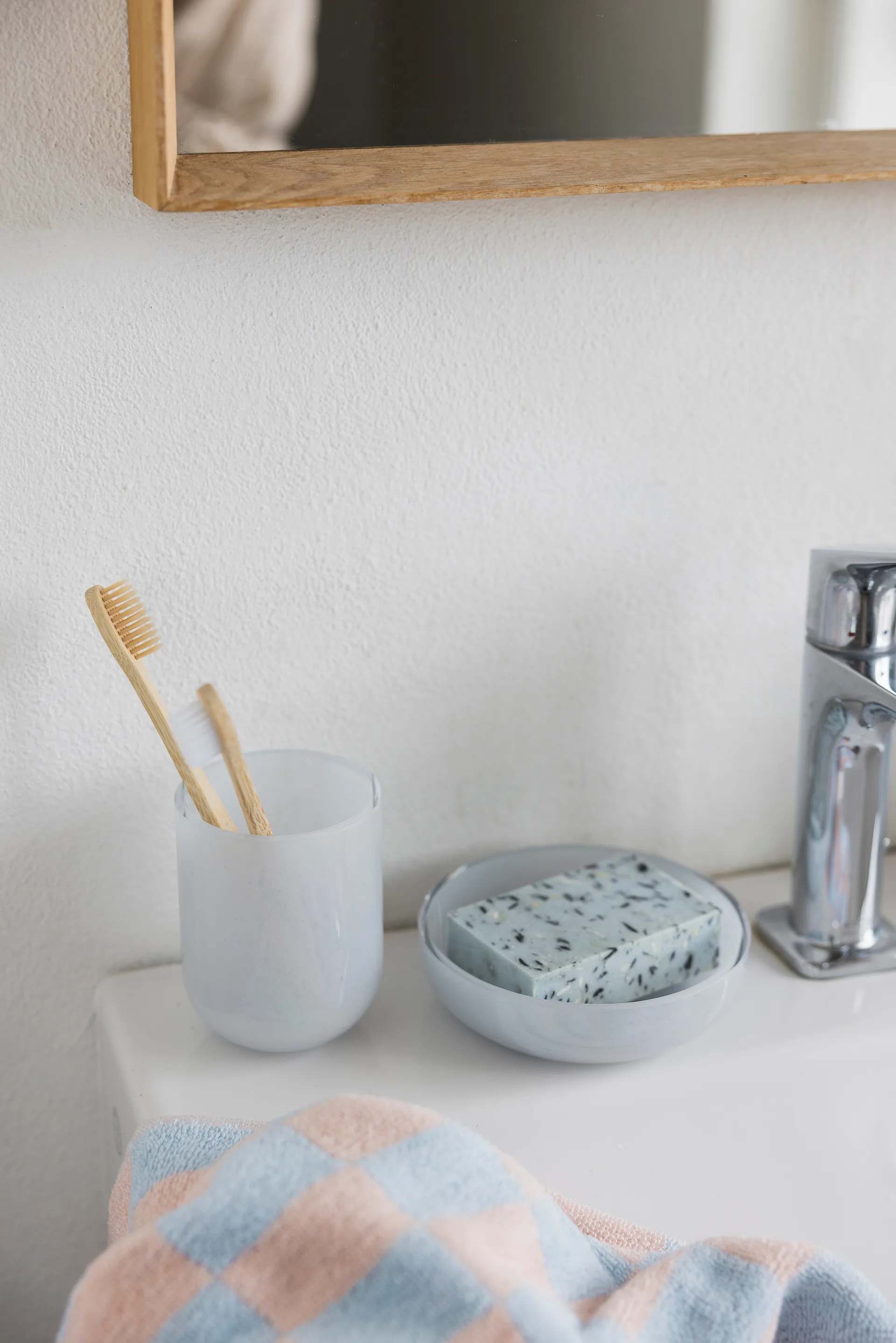 Saboneteira Opal, Azul claro Mette Ditmer