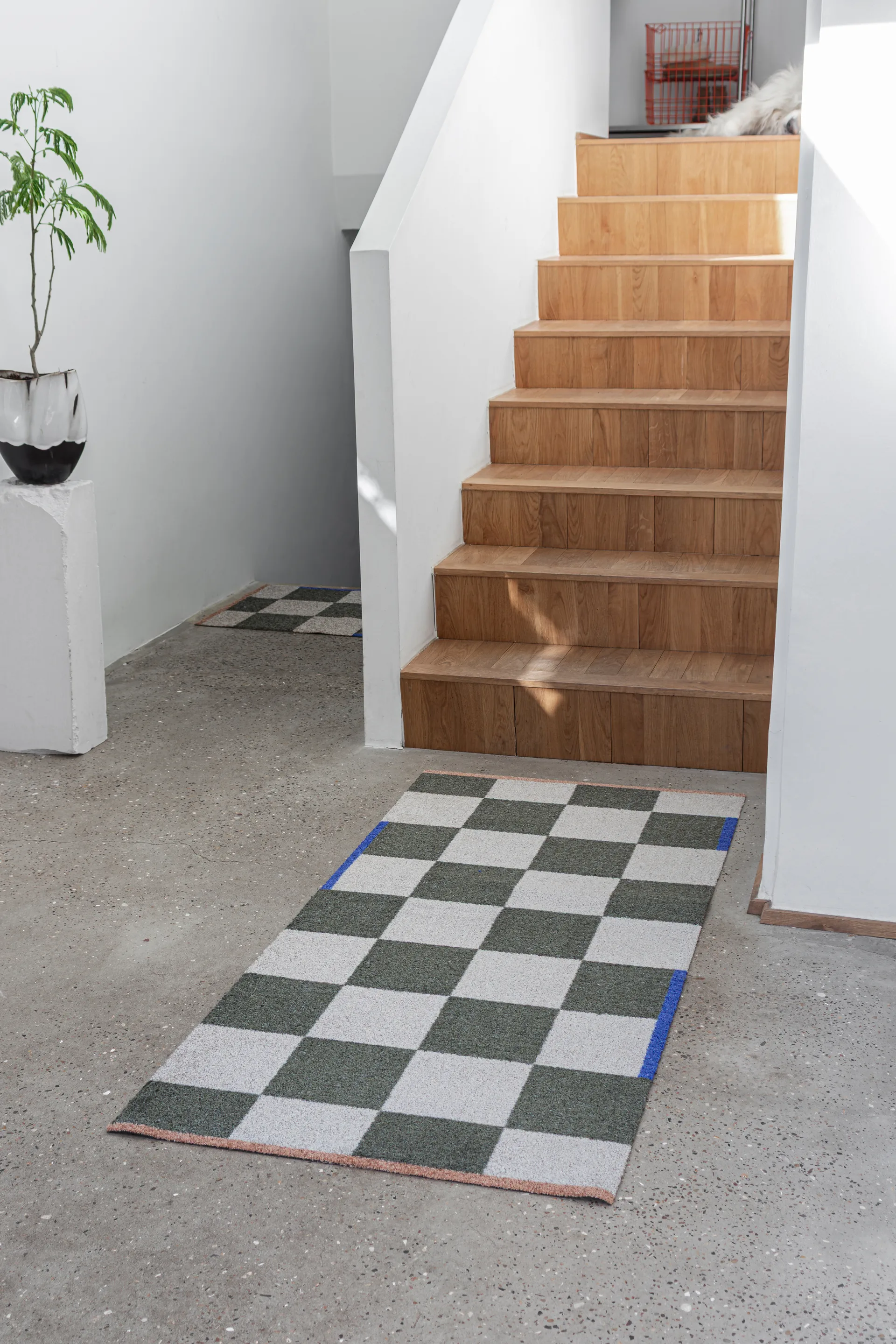 Square all-round tapete grande, Oliva escuro Mette Ditmer