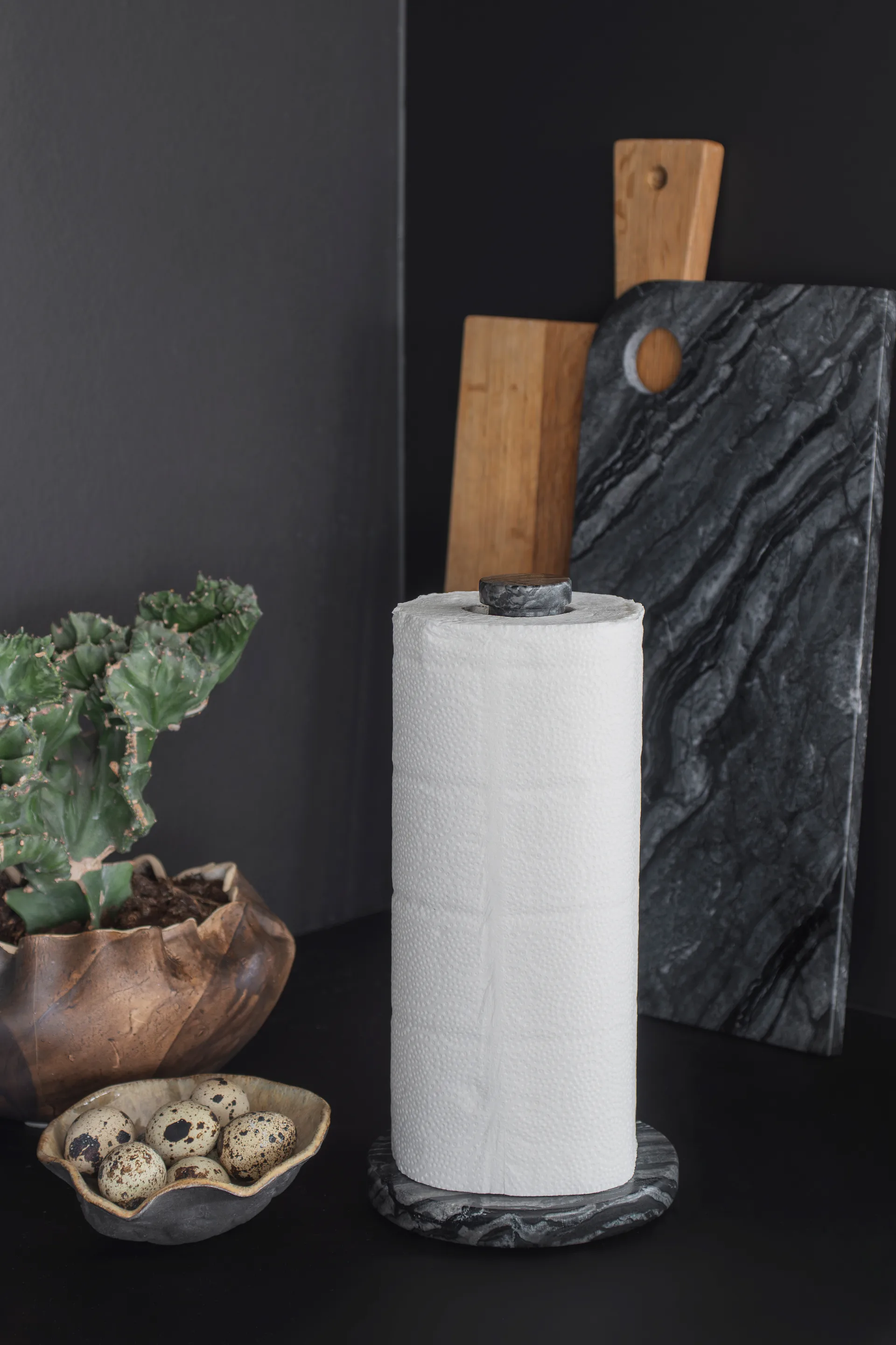Suporte para papel-toalha Marble, Black-grey Mette Ditmer