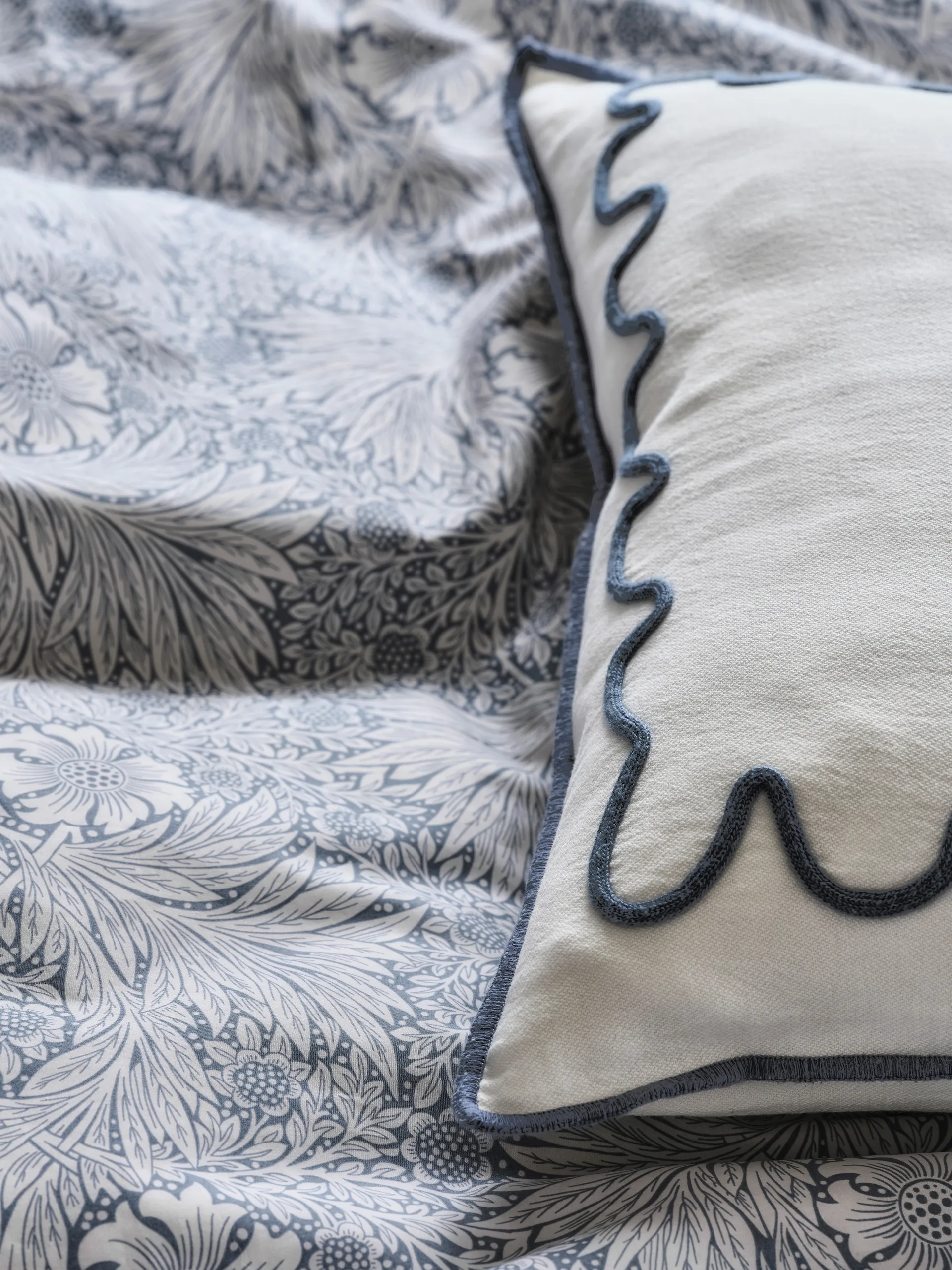 Capa de edredão Morris & Co. Marigold , Azul, 150x210 cm Mille Notti