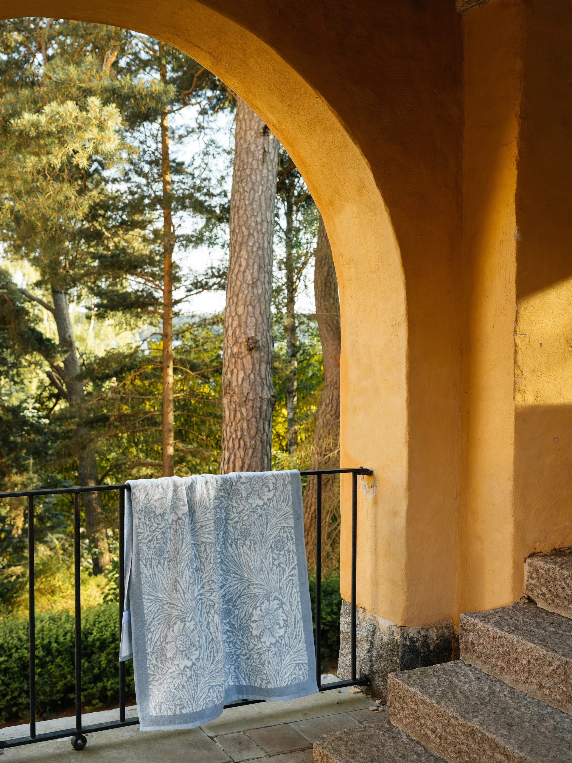 Toalha Morris & Co. Marigold EKO, Azul, 86x150 cm Mille Notti