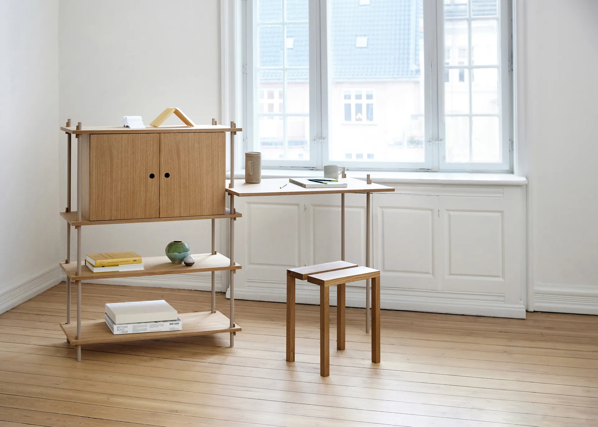 Shelving System estante com armário, Carvalho fumado-white, 163x200x35 cm, S.200.2.C MOEBE