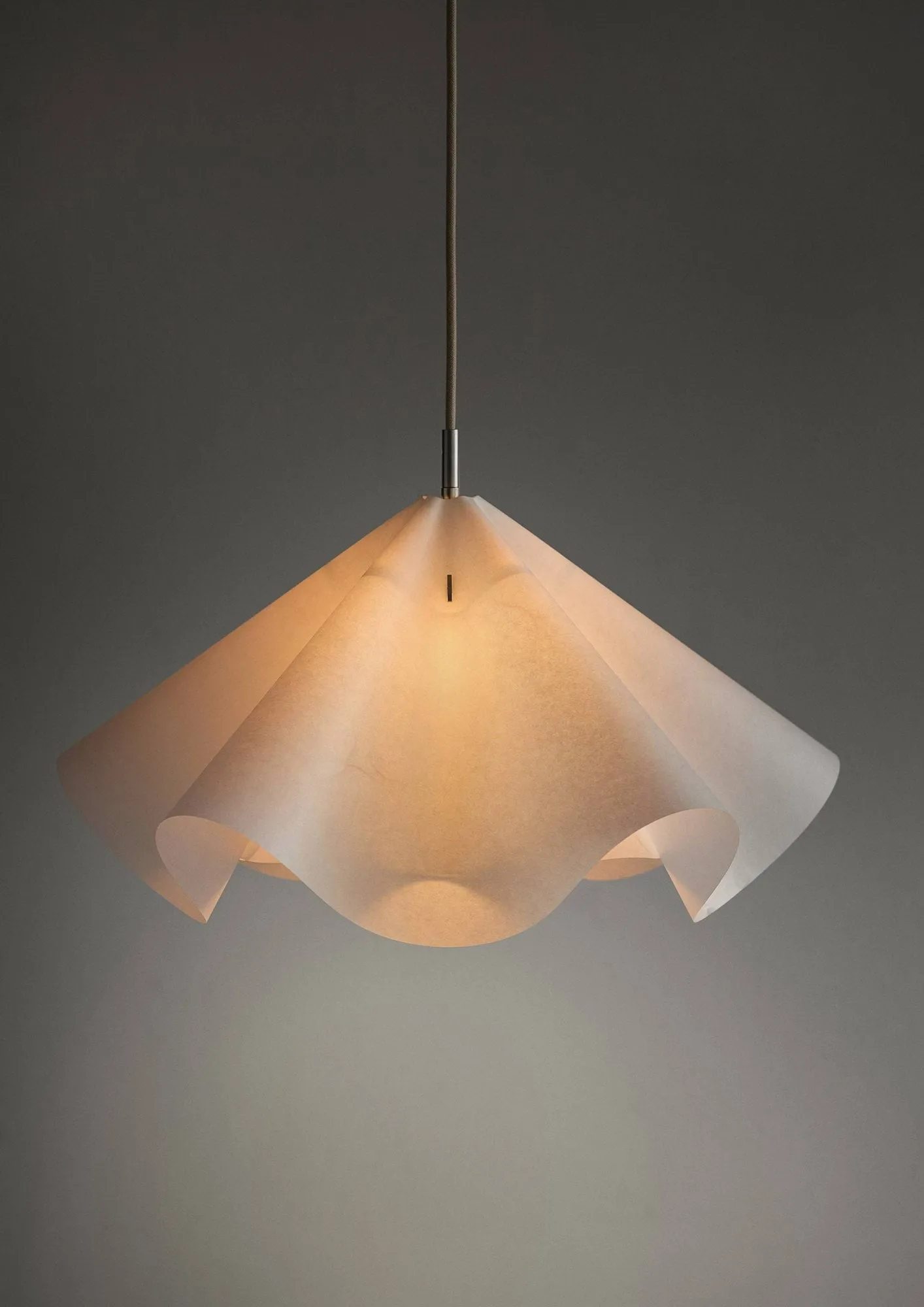 Sinuate candeeiro pendente, White-stainless steel, médio Ø60x30 cm MOEBE