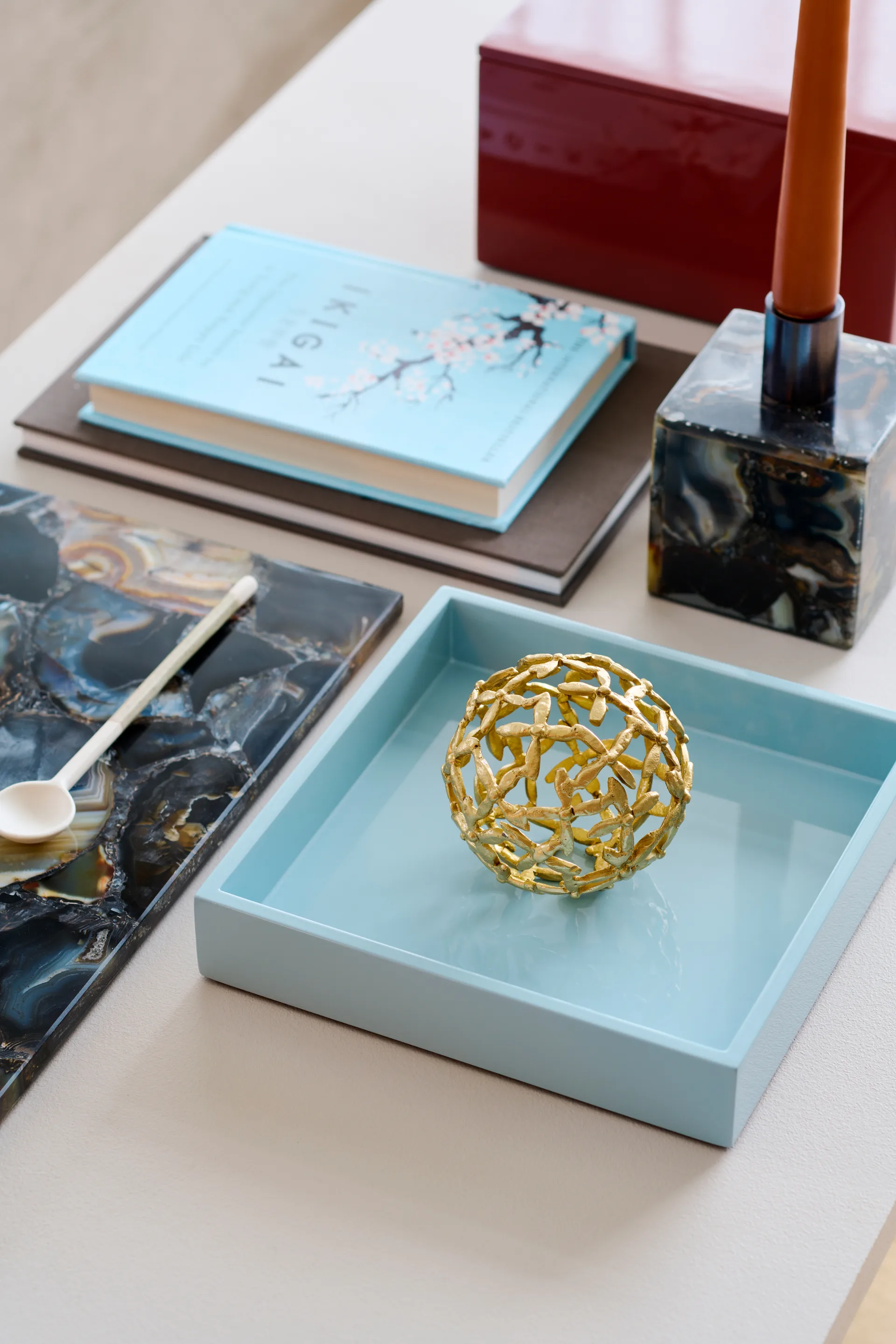 Bandeja de decoração Lux lacada 19x19x3,5 cm, Powder blue Mojoo