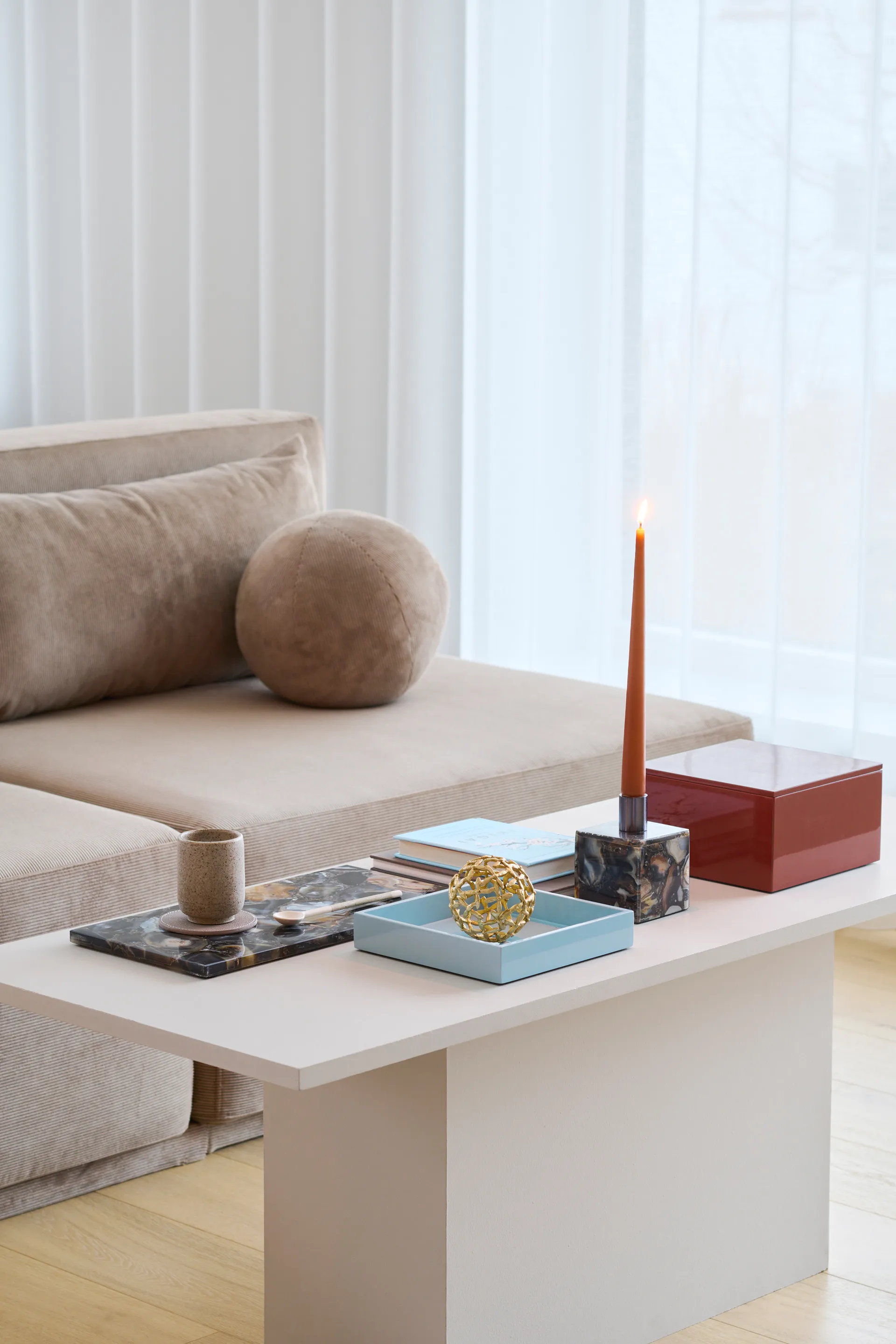 Bandeja de decoração Lux lacada 19x19x3,5 cm, Powder blue Mojoo