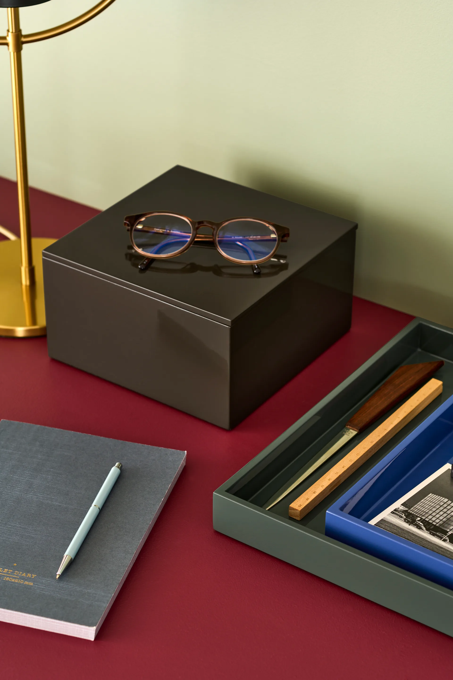 Bandeja de decoração Lux lacada 19x19x3,5 cm, Ultramarin Mojoo