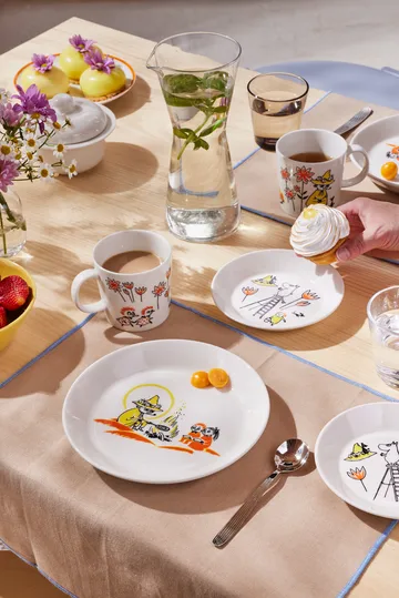 Caneca Moomin Arabia x Red Cross Moomin mug ABC Snufkin - 30 cl  - Moomin Arabia