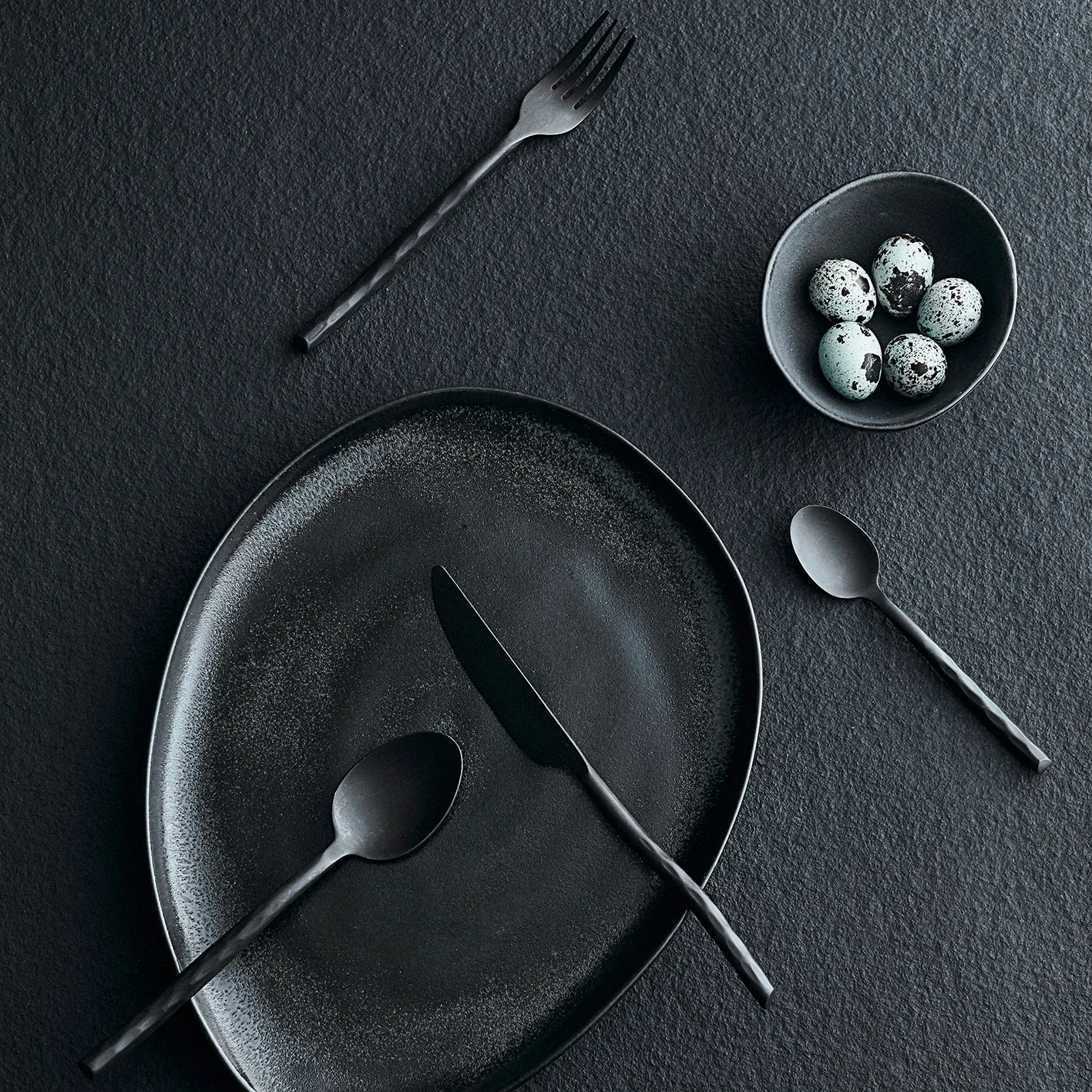 Talheres Uta, 16 peças, Preto mate MUUBS