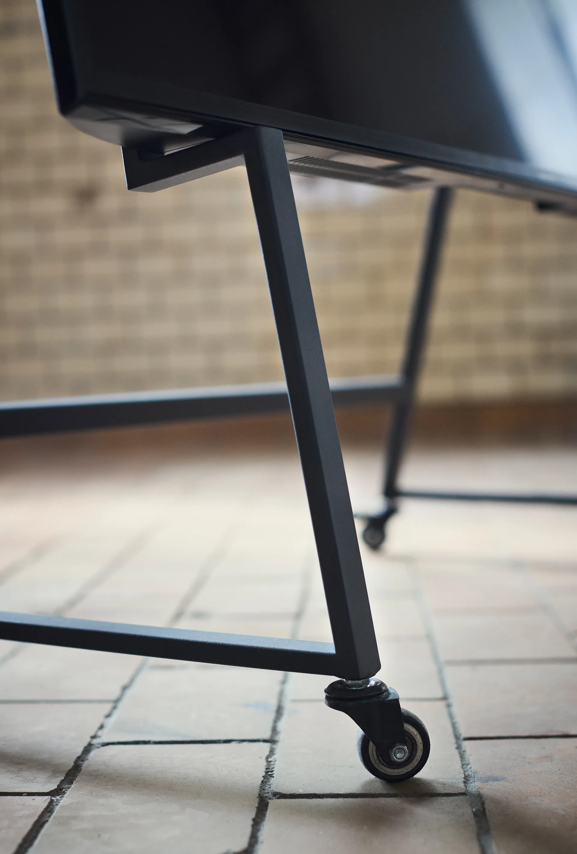 Tenji móvel de TV, Preto MUUBS