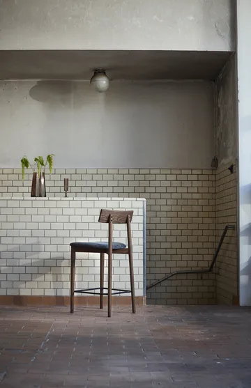 Tetra banco alto - Tecido cor de granito-carvalho escuro oleado - MUUBS