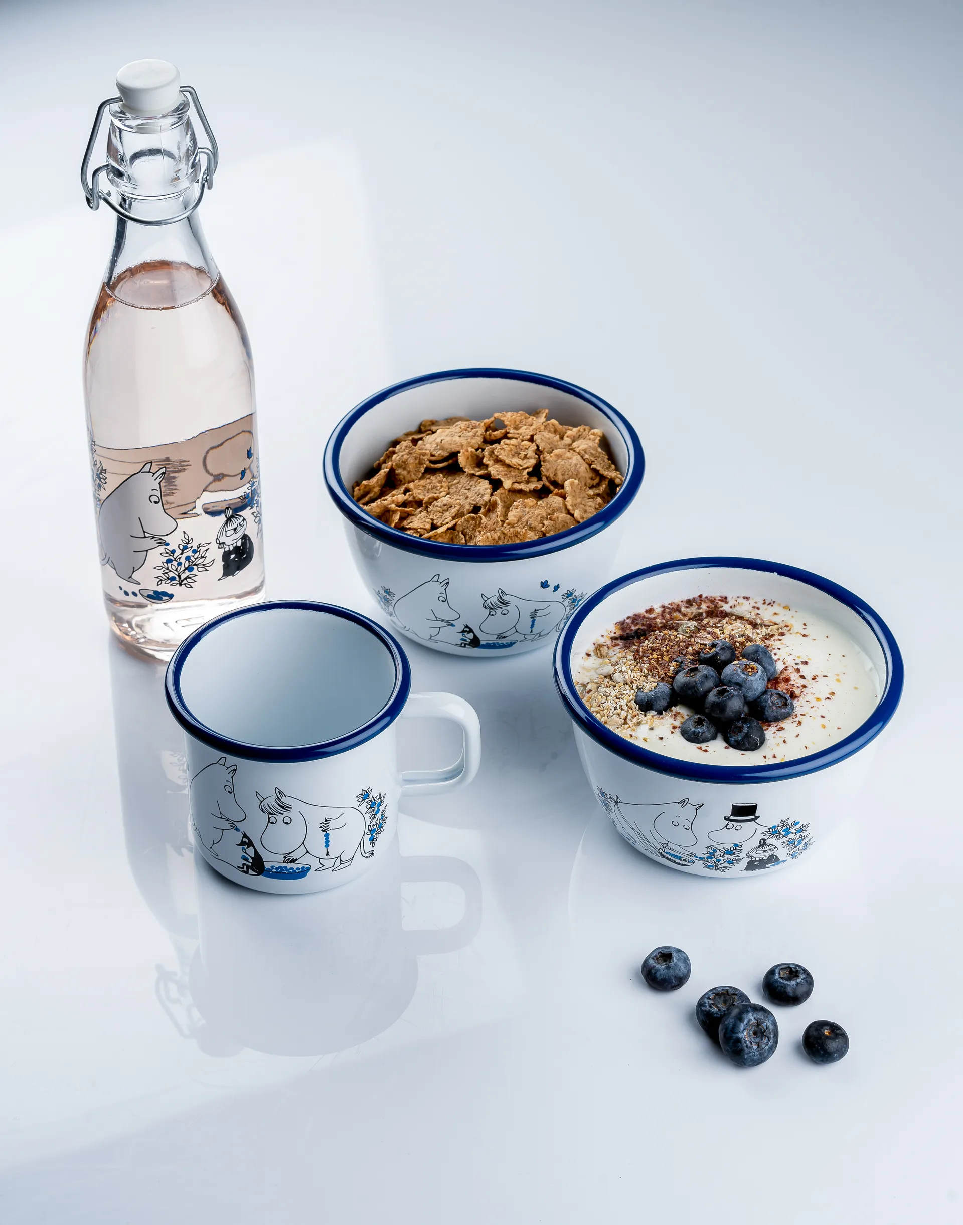 Caneca esmalte Blueberries 37 cl, Branco Muurla