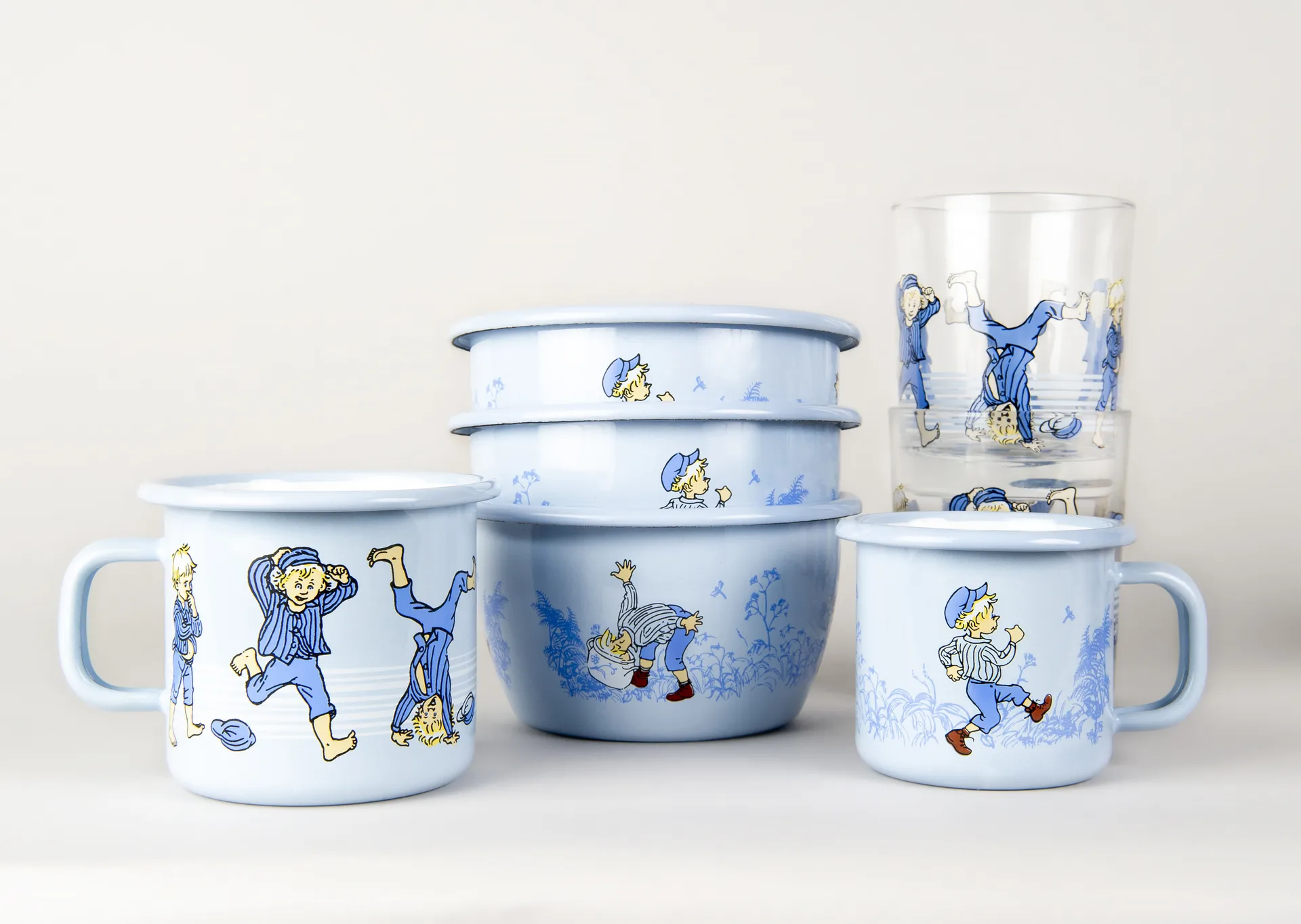 Emil em Lönneberga caneca de esmalte 2,5 dl, Azul claro Muurla