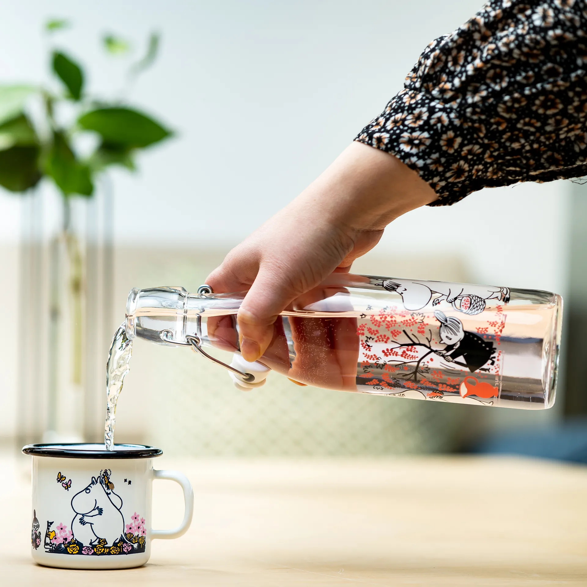 Garrafa de vidro Moomin 0,5 l, Berries Muurla