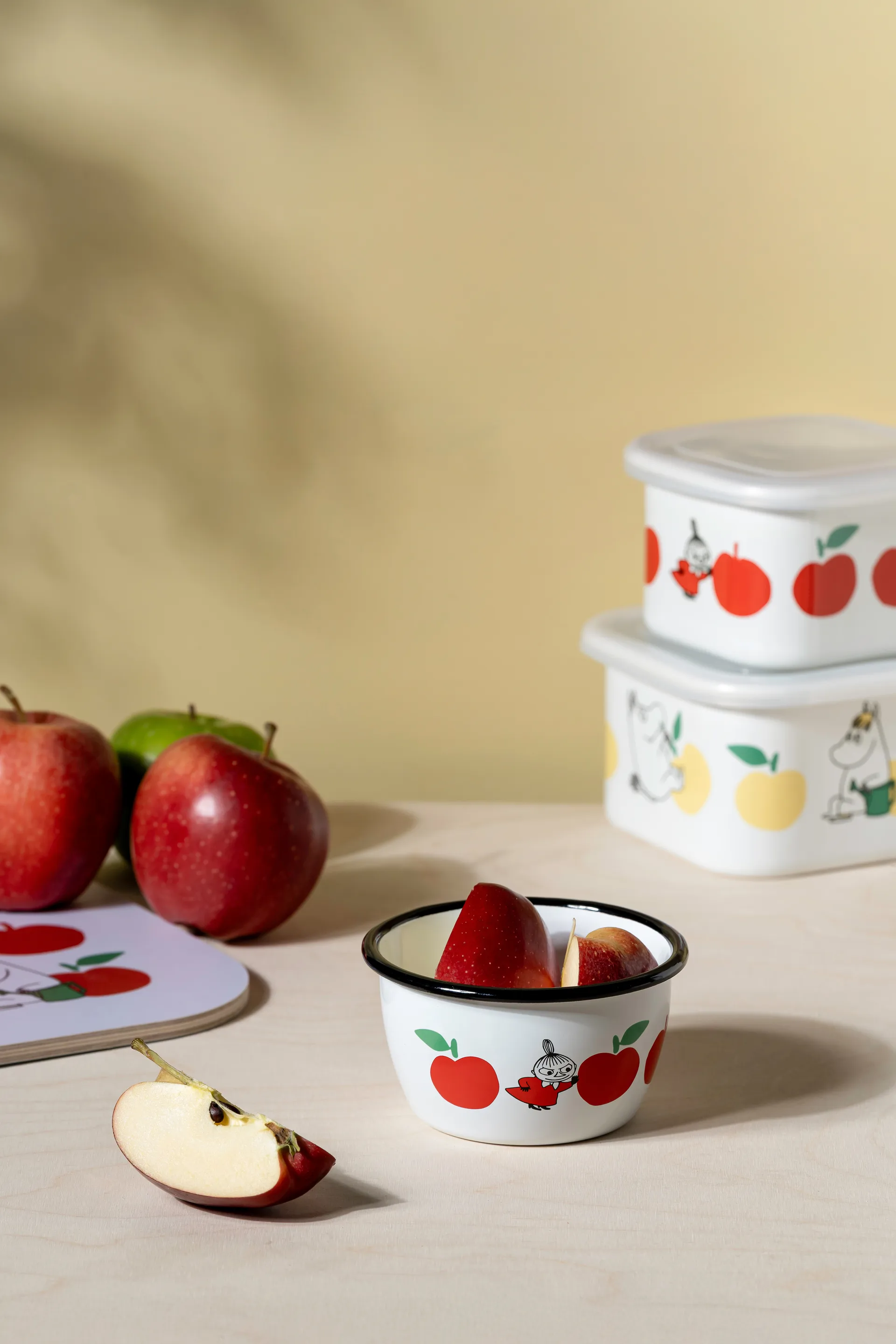 Mumin tigela de esmalte 30 cl, Joyfull Apples-vermelho Muurla