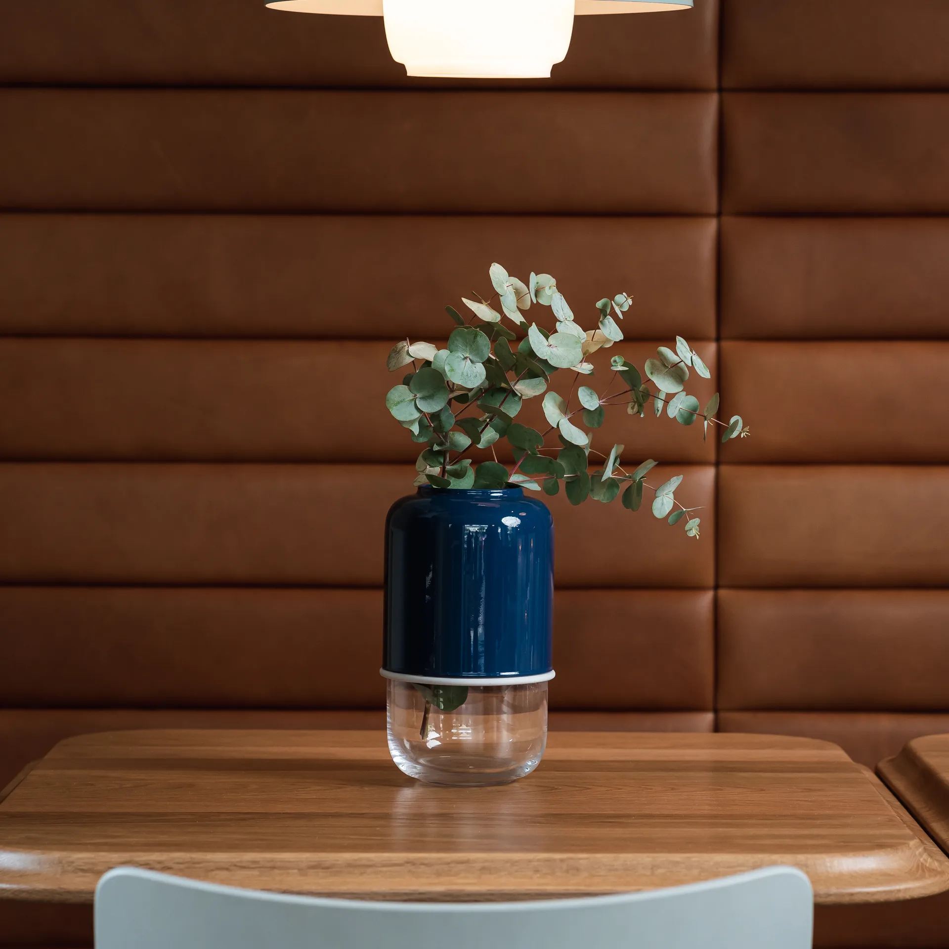 Vaso ajustável Capsule 18-28 cm, Azul marinho-transparente Muurla