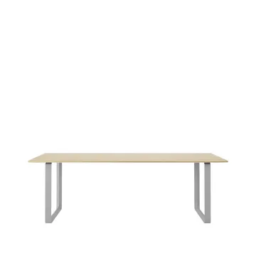 70/70 mesa de jantar 225x90 cm - Carvalho-cinzento sólido - Muuto