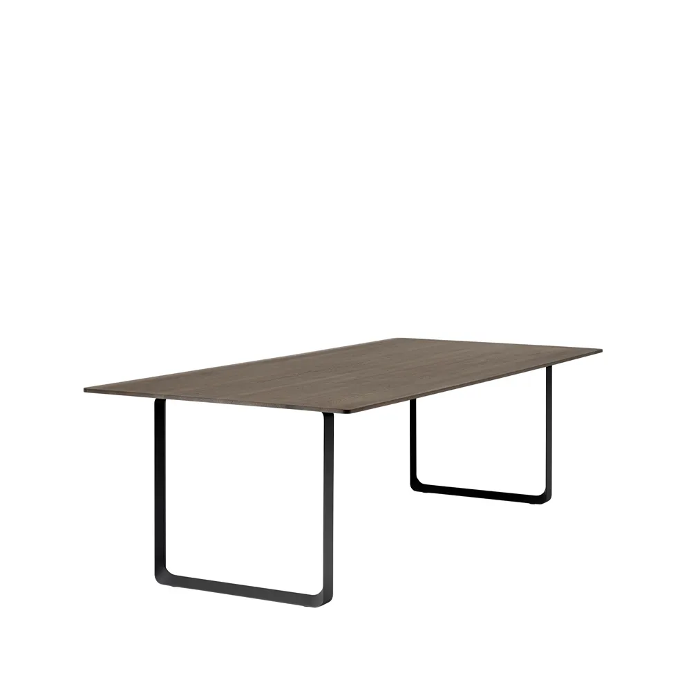 70/70 mesa de jantar 255x108 cm, Carvalho-preto fumado sólido Muuto