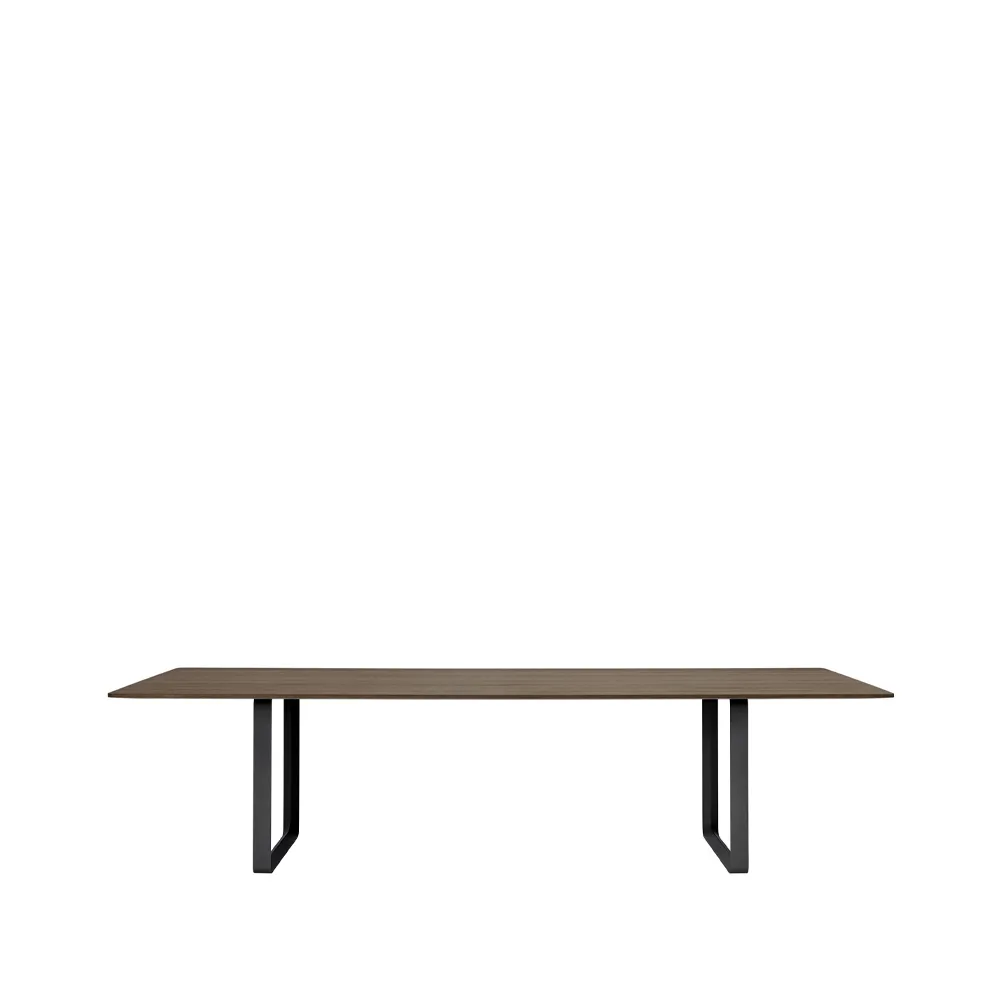 70/70 mesa de jantar 295x108 cm, Carvalho-preto fumado sólido Muuto