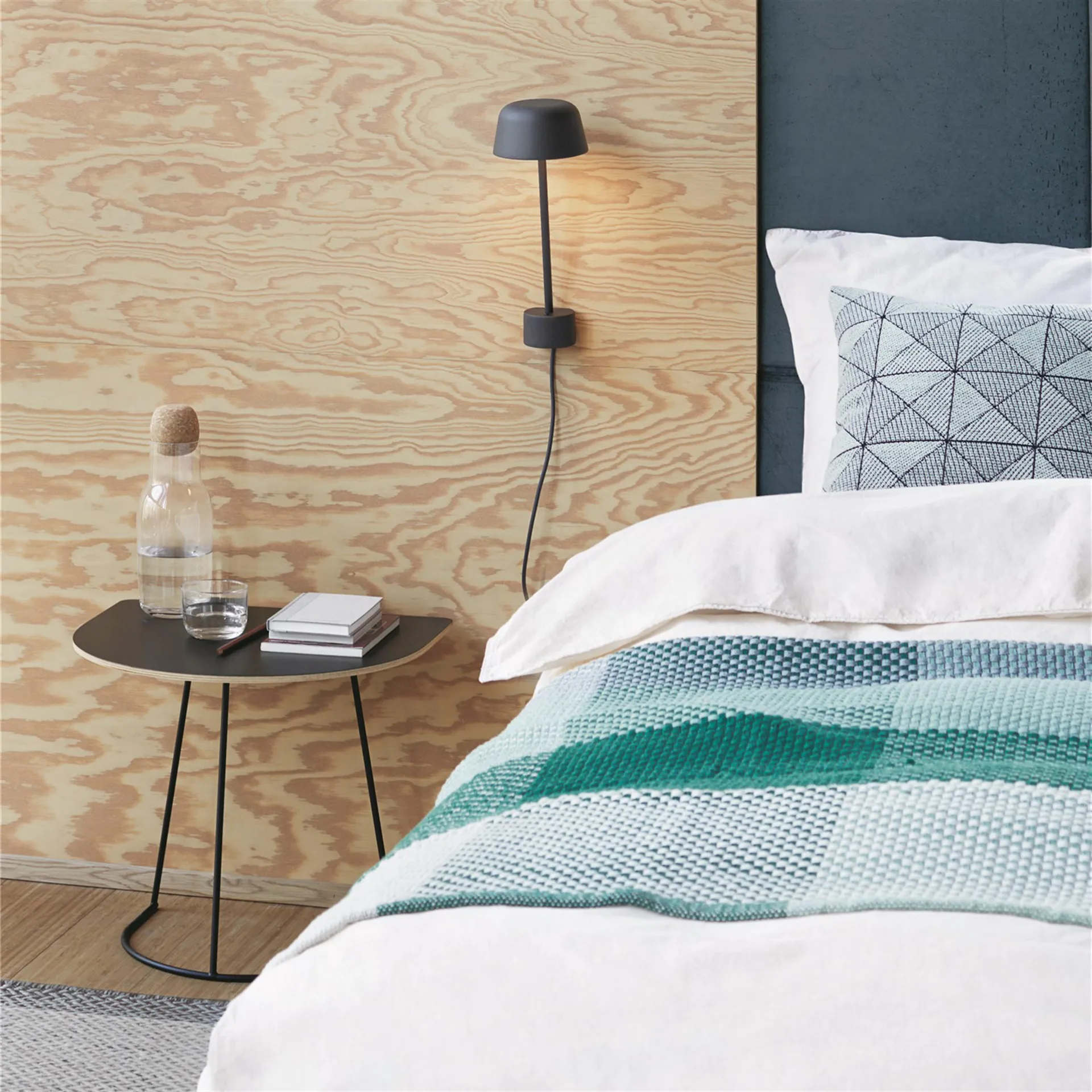 Airy mesa de centro tamanho médio, Preto Muuto